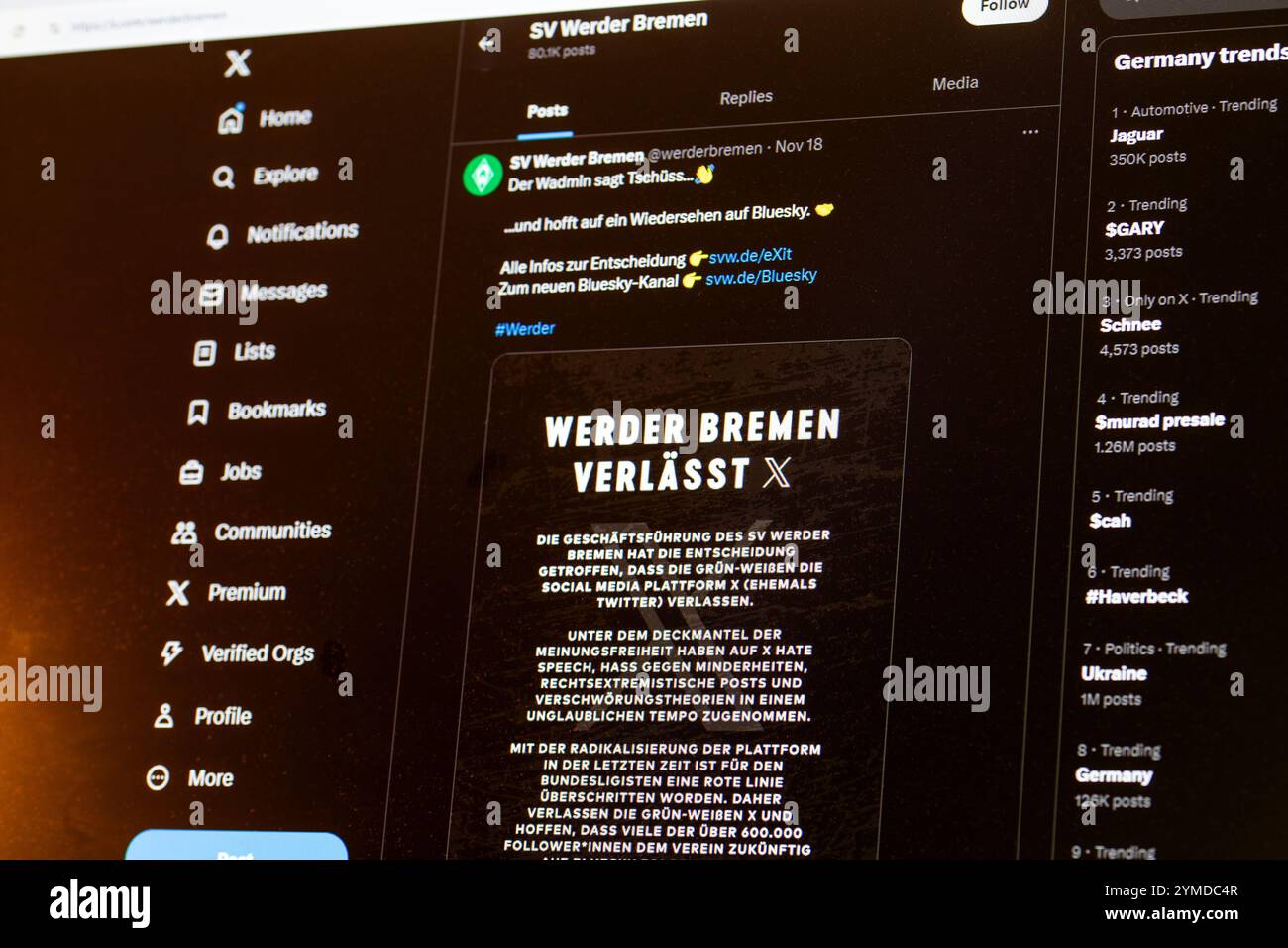 La page du club de Bundesliga Werder Brême sur X, anciennement Twitter. Werder Brême quitte le quai Banque D'Images
