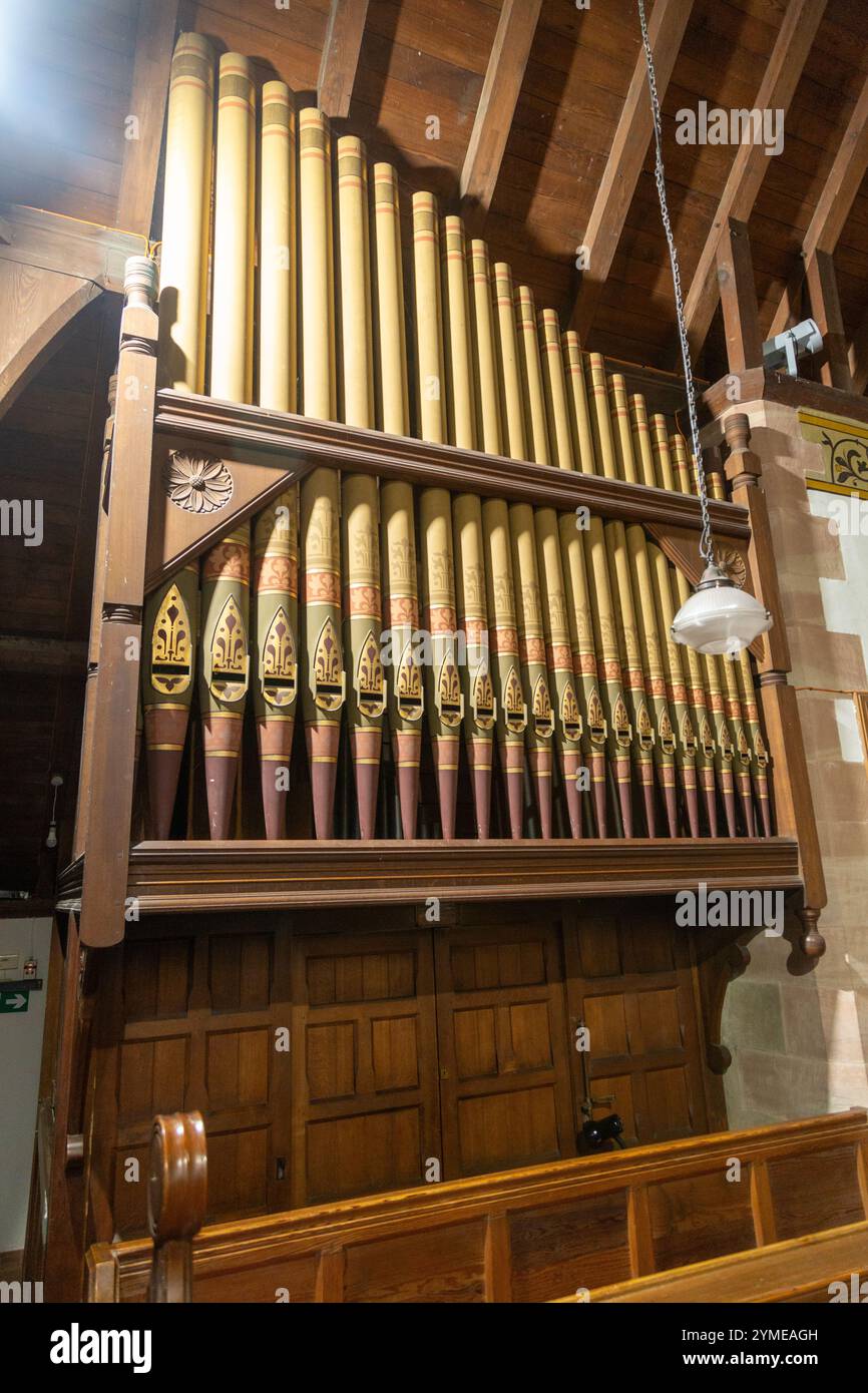 L'église Saint-Pierre est dans le village de Finsthwaite, Cumbria, Angleterre Banque D'Images