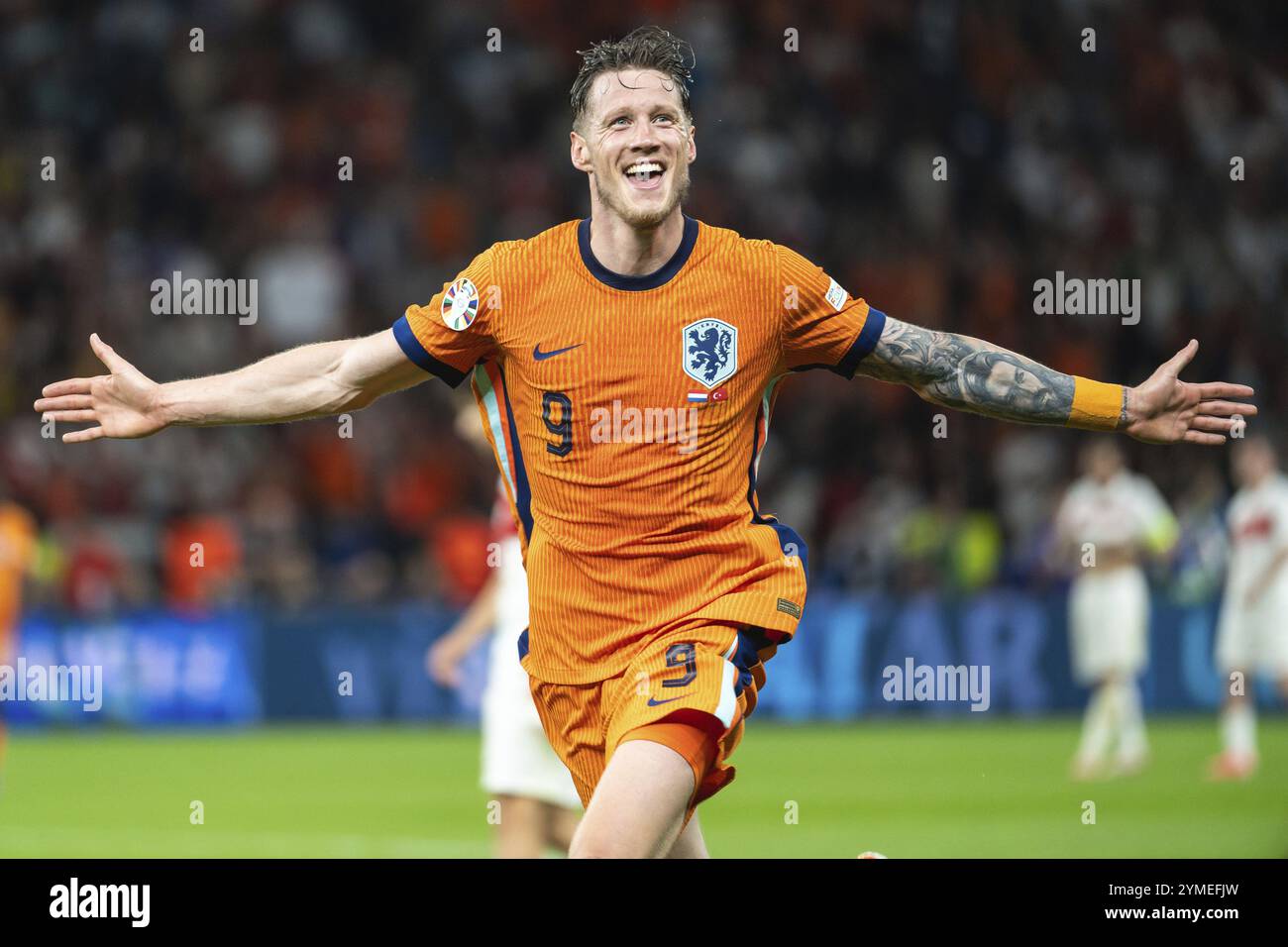 BERLIN, ALLEMAGNE - 6 JUILLET 2024 : match quart de finale de l'Euro 2024 Nederlands vs Turquie (Turkiye) 2:1. Wout Weghorst joie après le match. Banque D'Images