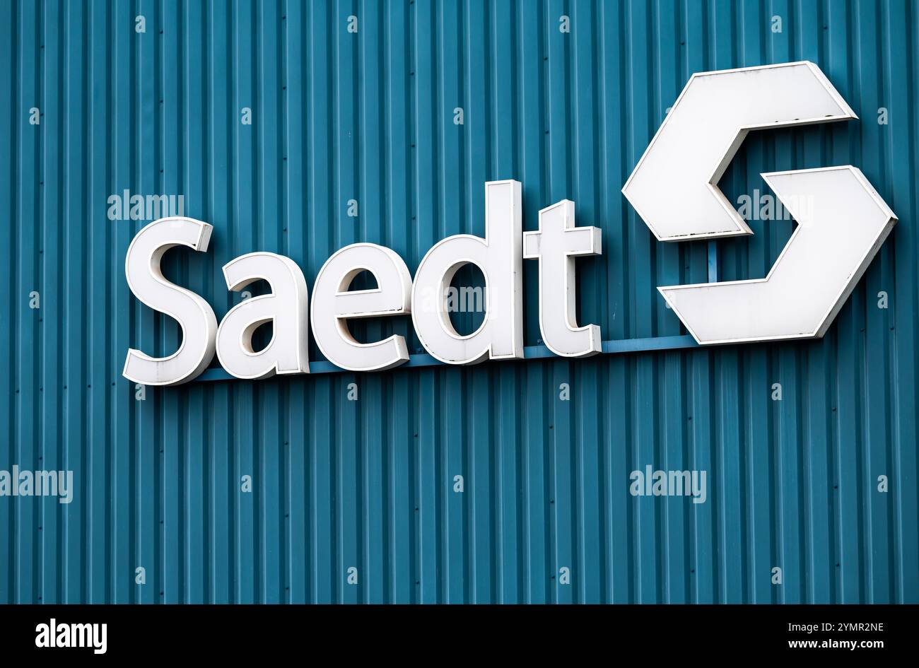 L'industrie Pro Rotating Saedt dans le revêtement métallique des voitures à Amsterdam, pays-Bas, nov 15, 2024 Banque D'Images