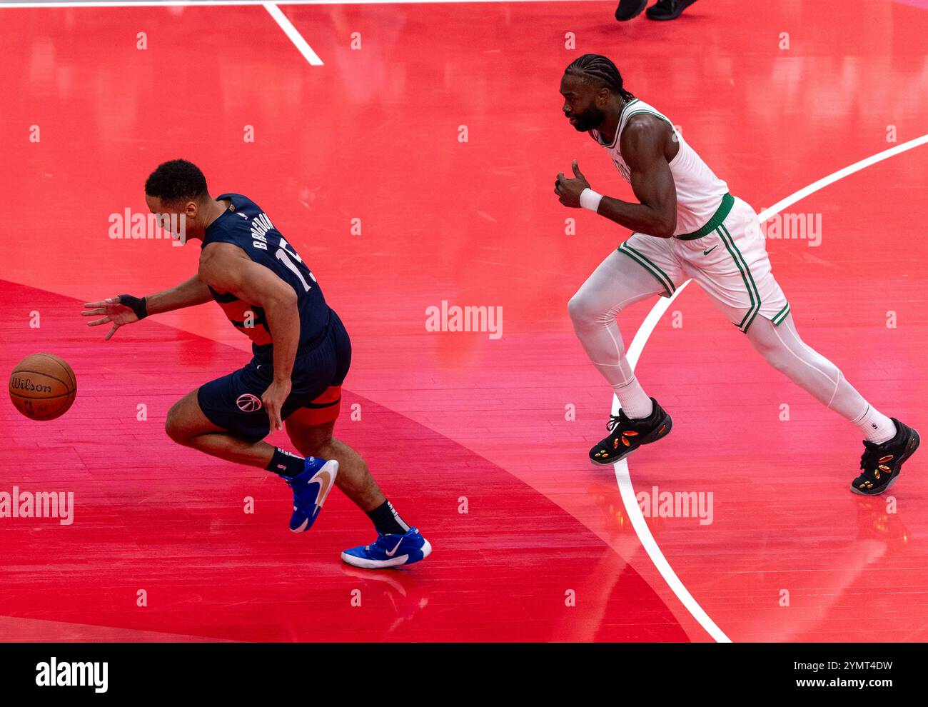Washington, États-Unis. 22 novembre 2024. WASHINGTON, DC - 22 NOVEMBRE : Malcolm Brogdon (15 ans), garde des Wizards de Washington, s'enfuit avec un vol lors d'un match NBA entre les Wizards de Washington et les Celtics de Boston, le 22 novembre 2024, à Capital One Arena, à Washington, DC. (Photo de Tony Quinn/SipaUSA) crédit : Sipa USA/Alamy Live News Banque D'Images