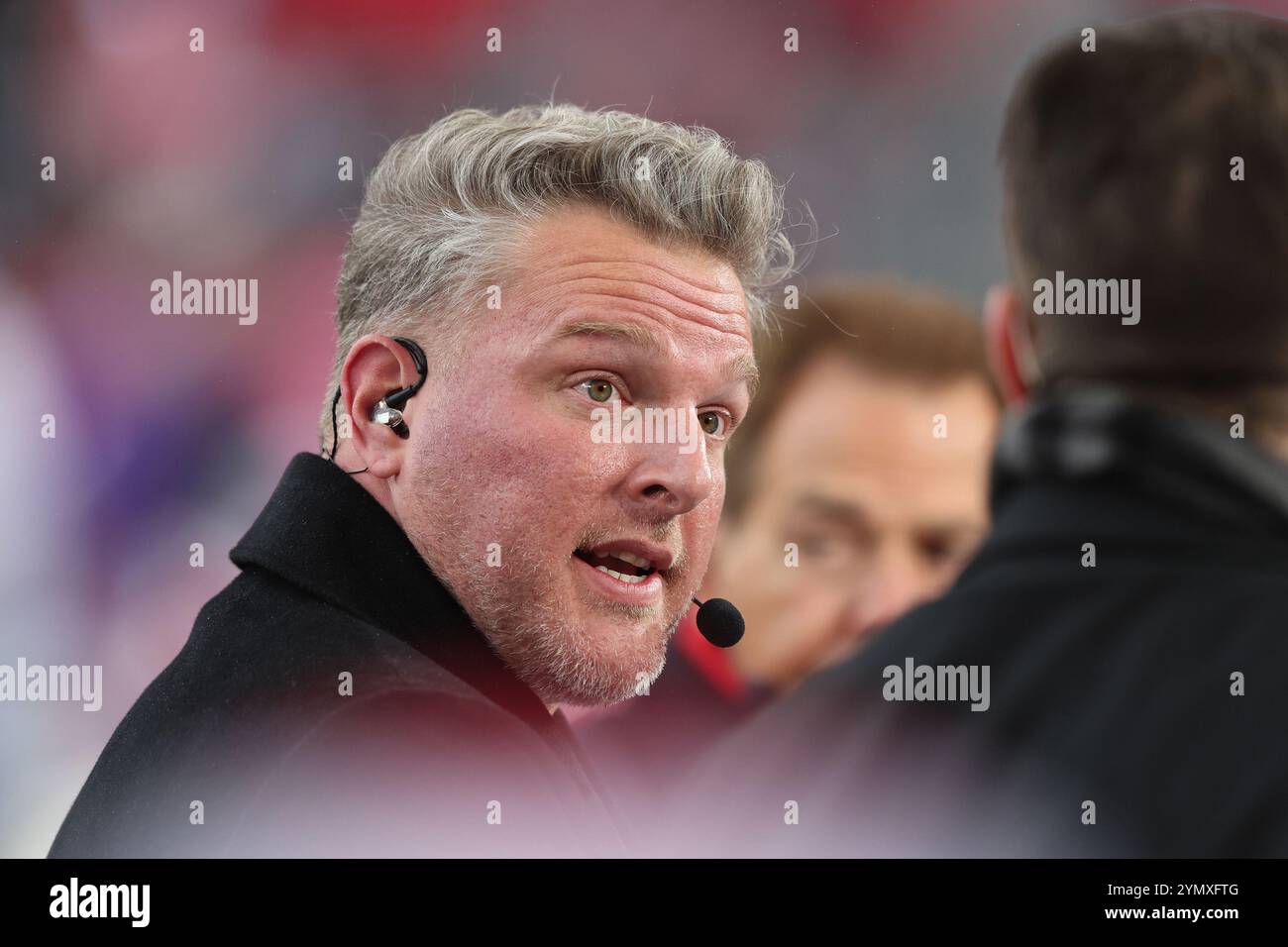 Columbus, États-Unis. 23 novembre 2024. L'ESPN Gameday Sportscaster, Pat McAfee, sur le plateau avant le match des Buckeyes de l'État de l'Ohio contre les Hoossiers de l'Indiana à Columbus, Ohio, le samedi 23 novembre 2024. Photo de Aaron Josefczyk/UPI crédit : UPI/Alamy Live News Banque D'Images