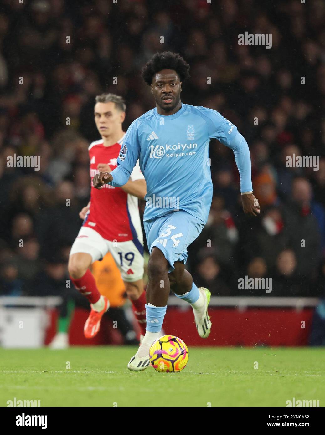 Londres, Royaume-Uni. 23 novembre 2024. Ola Aina (NF) au match Arsenal v Nottingham Forest EPL, à l'Emirates Stadium, Londres, Royaume-Uni le 23 novembre 2024. Crédit : Paul Marriott/Alamy Live News Banque D'Images