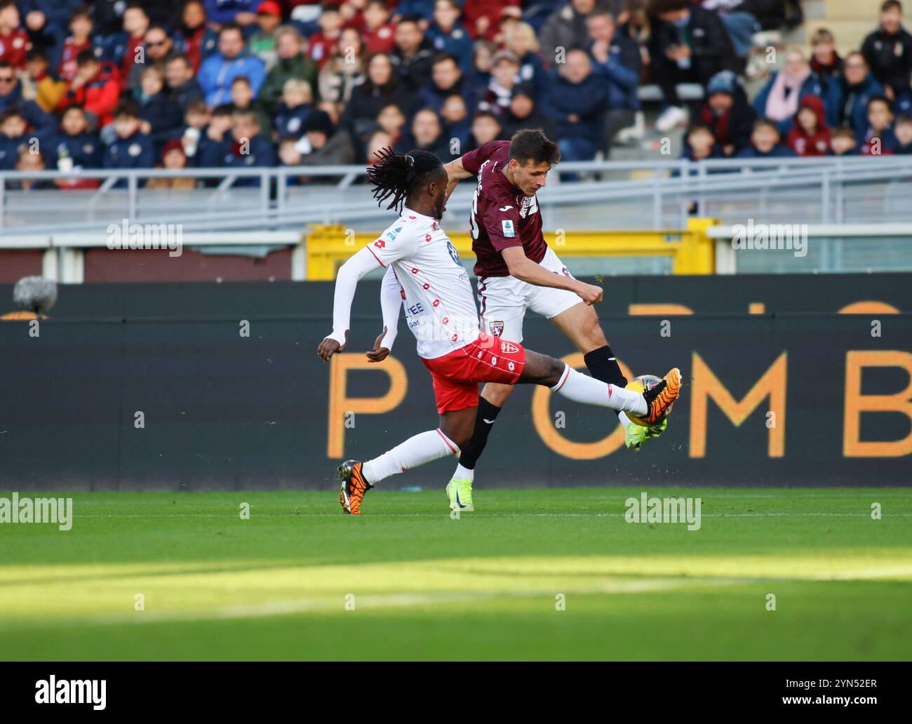 Turin, Italie. 24 novembre 2024. Gvidas Gineitis du Torino FC lors de la Serie A italienne, match de football entre le Torino FC et l'AC Monza le 24 novembre 2024 au Stadio Olimpico ''Grande Torino, Italie, crédit : Nderim Kaceli/Alamy Live News Banque D'Images