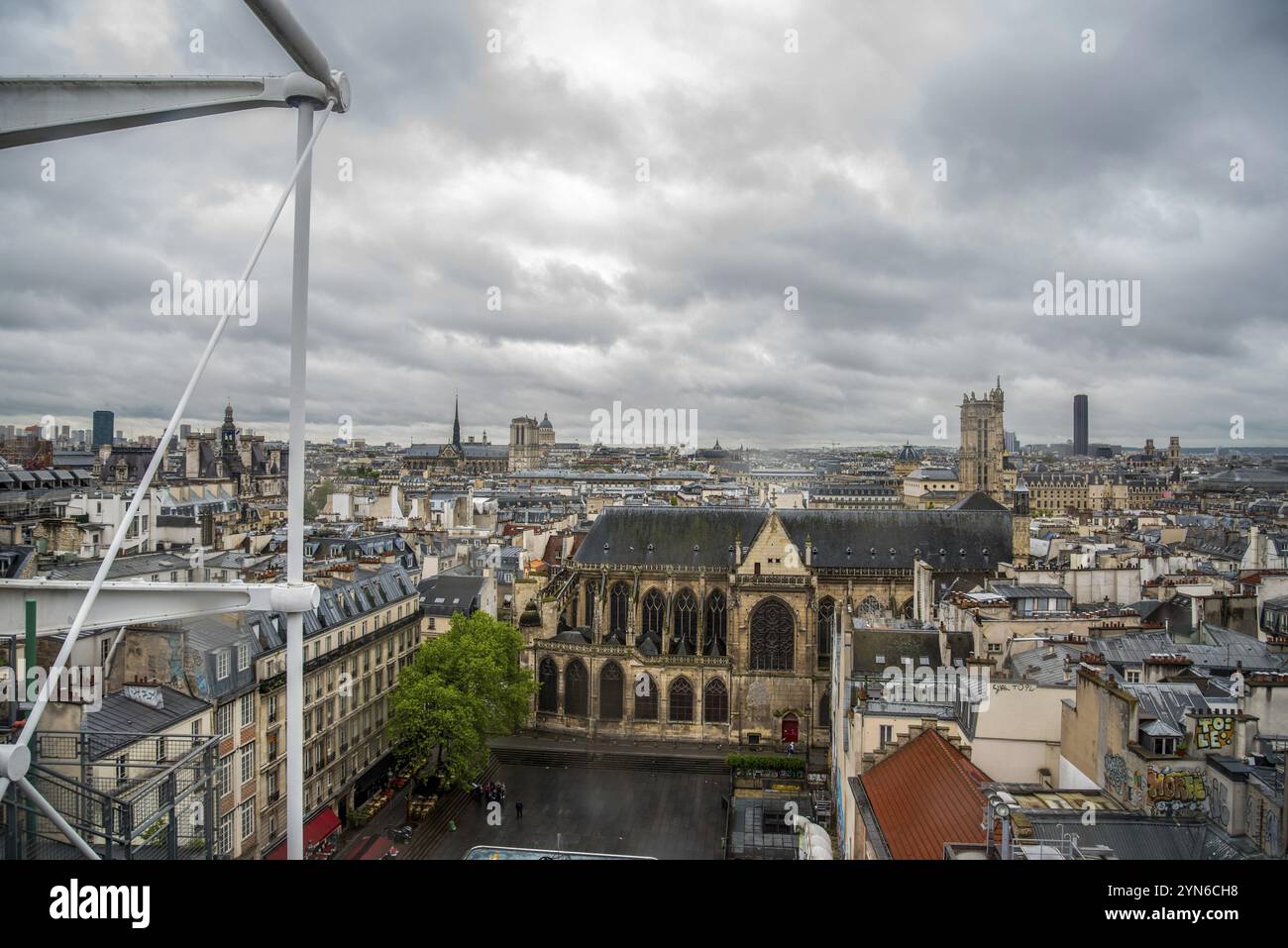 PARIS, FRANCE, 29 MAI 2022, architecture moderne et vue panoramique du Centre Pompidou à Paris, France, Europe Banque D'Images