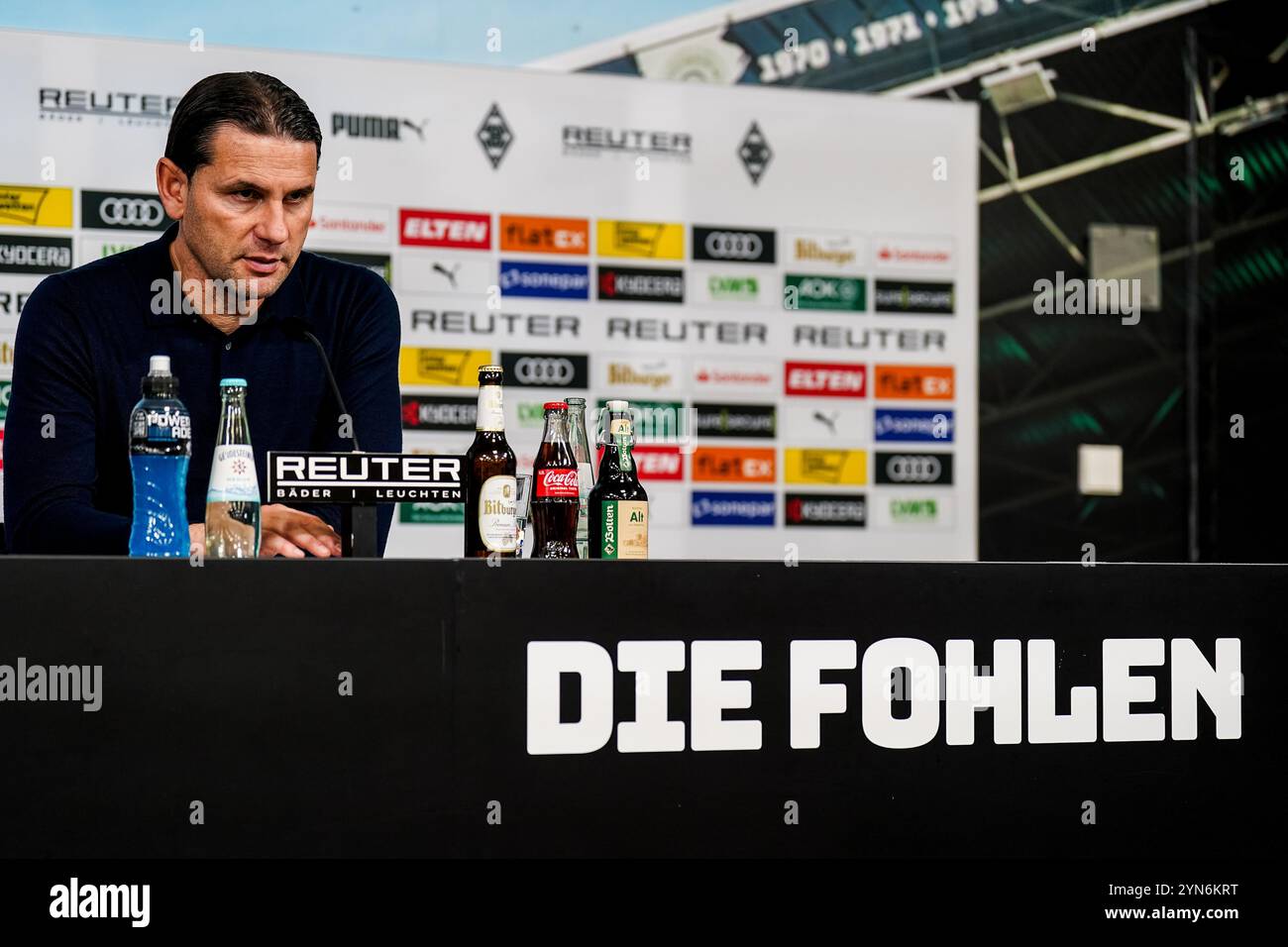 Moenchengladbach, Allemagne. 24 novembre 2024. MOENCHENGLADBACH, ALLEMAGNE - 24 NOVEMBRE : Gerardo Seoane, entraîneur-chef du Borussia Monchengladbach, assiste à une conférence de presse après le match de Bundesliga entre le Borussia Mönchengladbach et le FC Pauli 1910 au Borussia-Park le 24 novembre 2024 à Moenchengladbach, Allemagne. (Photo de René Nijhuis/MB Media) crédit : MB Media solutions/Alamy Live News Banque D'Images