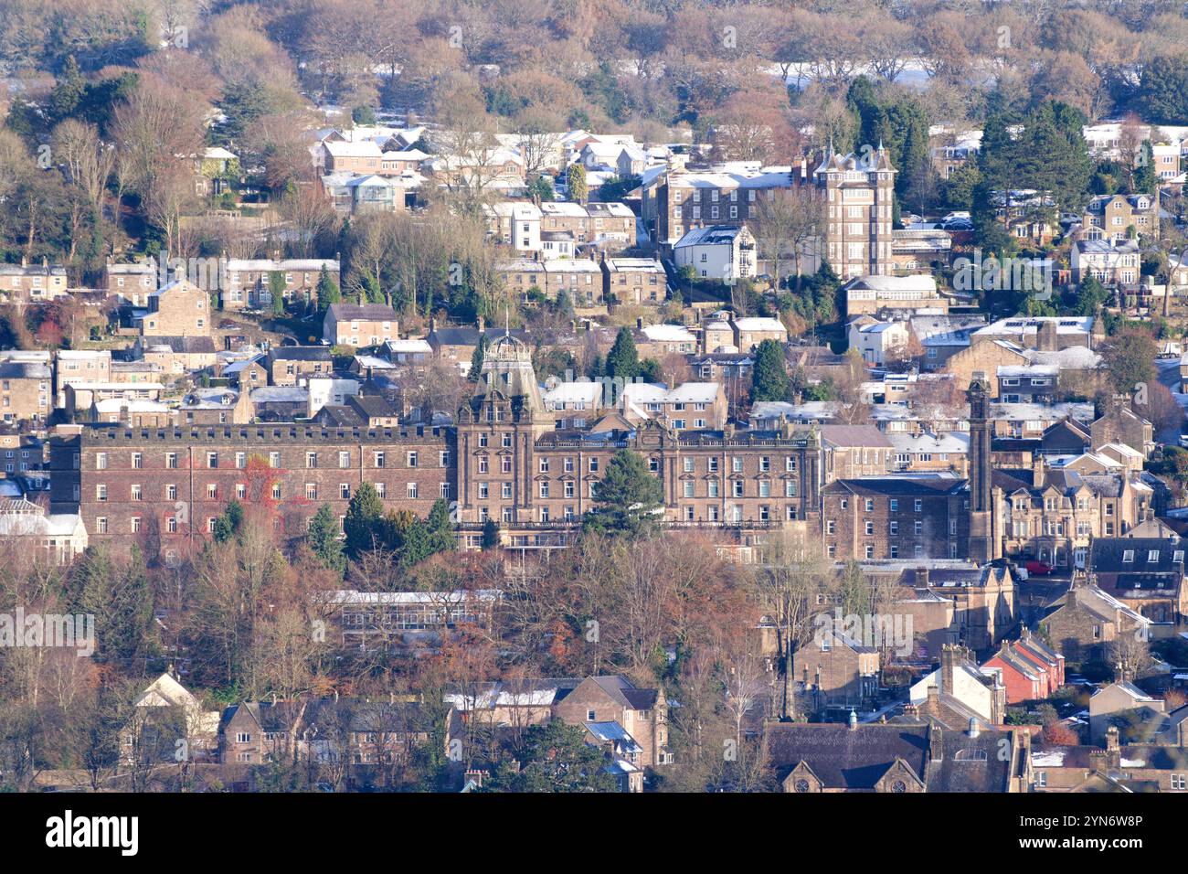 Vue des bâtiments à Matlock, Derbyshire, Royaume-Uni Banque D'Images