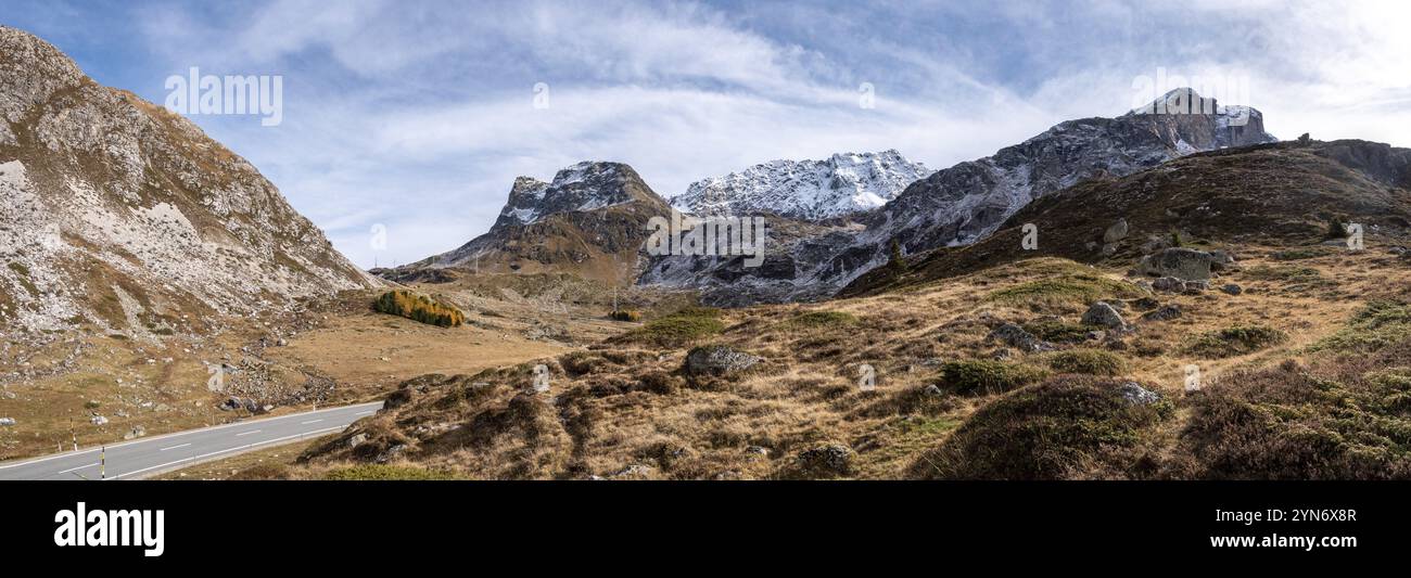 Le col du Julier en Suisse, une importante ancienne route romaine traversant les alpes Banque D'Images