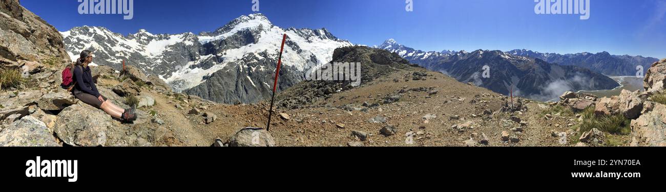 Mont Sefton depuis la route Mueller Hut, Mount Cook en arrière-plan, Île du Sud de la Nouvelle-Zélande Banque D'Images