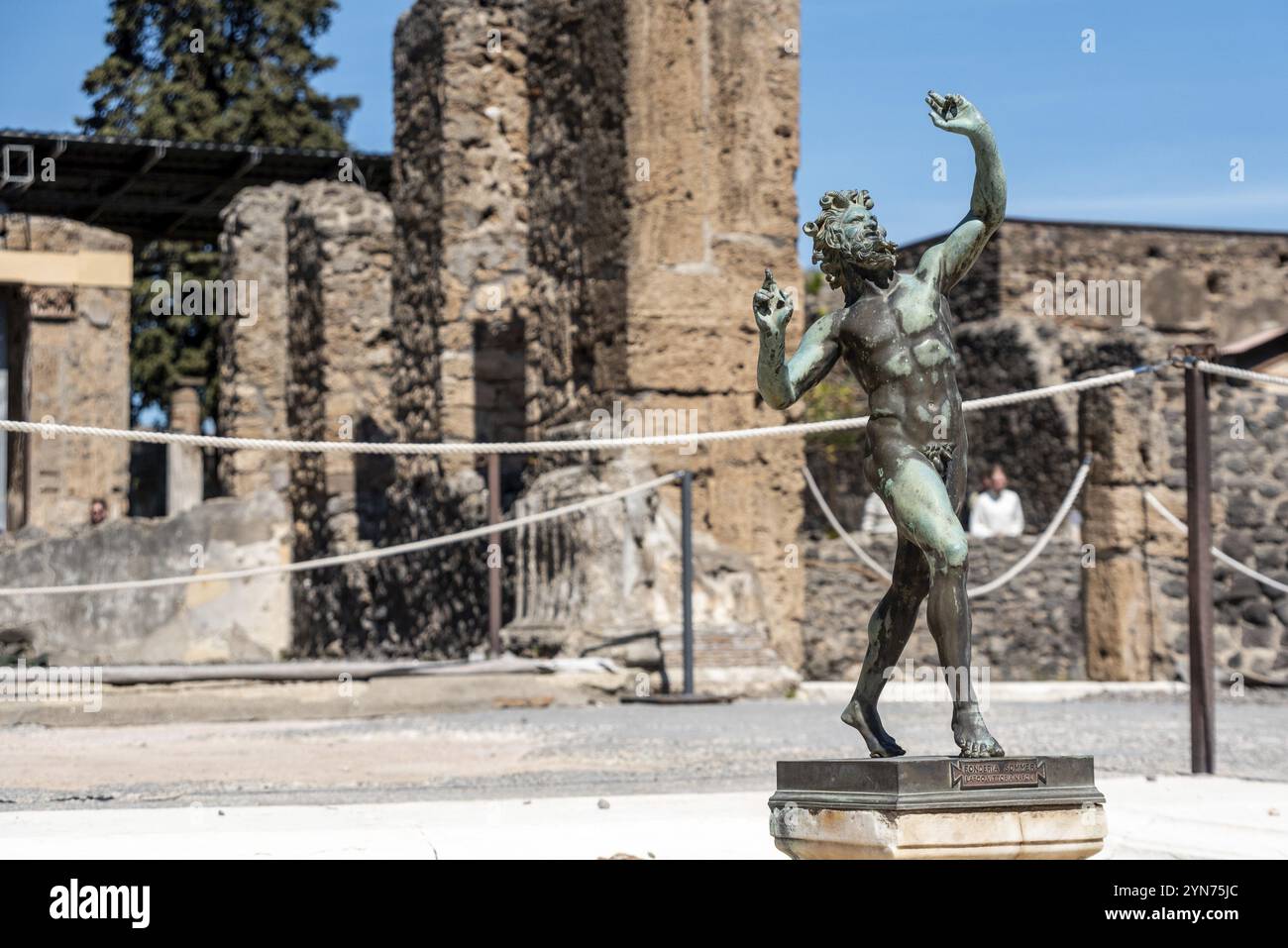 POMPÉI, ITALIE, 04 MAI 2022, le célèbre faun dansant dans la maison pompéienne du faun, Italie du Sud Banque D'Images