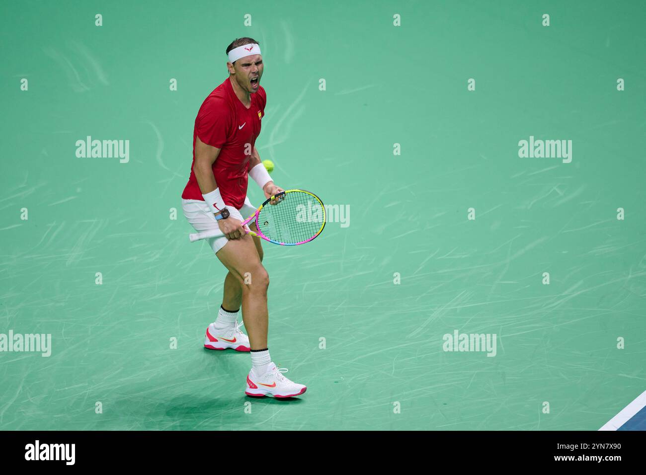 Malaga, Espagne. 24 novembre 2024. MALAGA, ESPAGNE - 19 NOVEMBRE : Rafael Nadal de Team Spain célèbre le dernier point de sa carrière professionnelle de son match en simple contre Botic van de Zandschulp de Team Netherlands lors de l'égalité des quarts de finale entre les pays-Bas et l'Espagne lors de la finale de la Coupe Davis au Palacio de Deportes Jose Maria Martin Carpena le 19 novembre 2024 à Malaga, Espagne. (Photo de Francisco Macia/photo Players images/Magara Press) crédit : Magara Press SL/Alamy Live News Banque D'Images