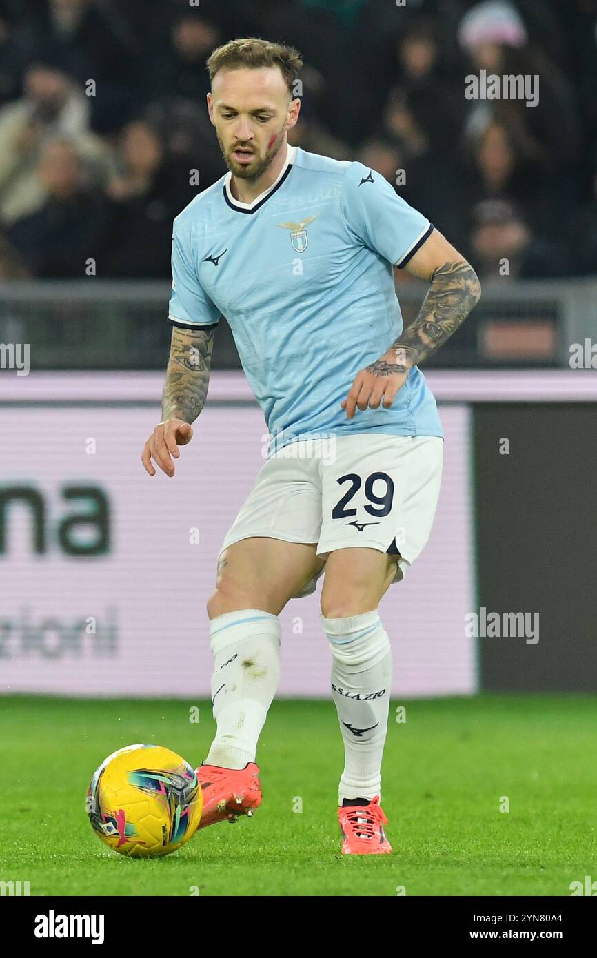 Rome, Latium. 24 novembre 2024. Manuel Lazzari du SS Lazio lors du match de Serie A entre Lazio et Bologne au stade Olympique, Rome, Italie, 24 novembre 2024. Crédit crédit : massimo insabato/Alamy Live News Banque D'Images