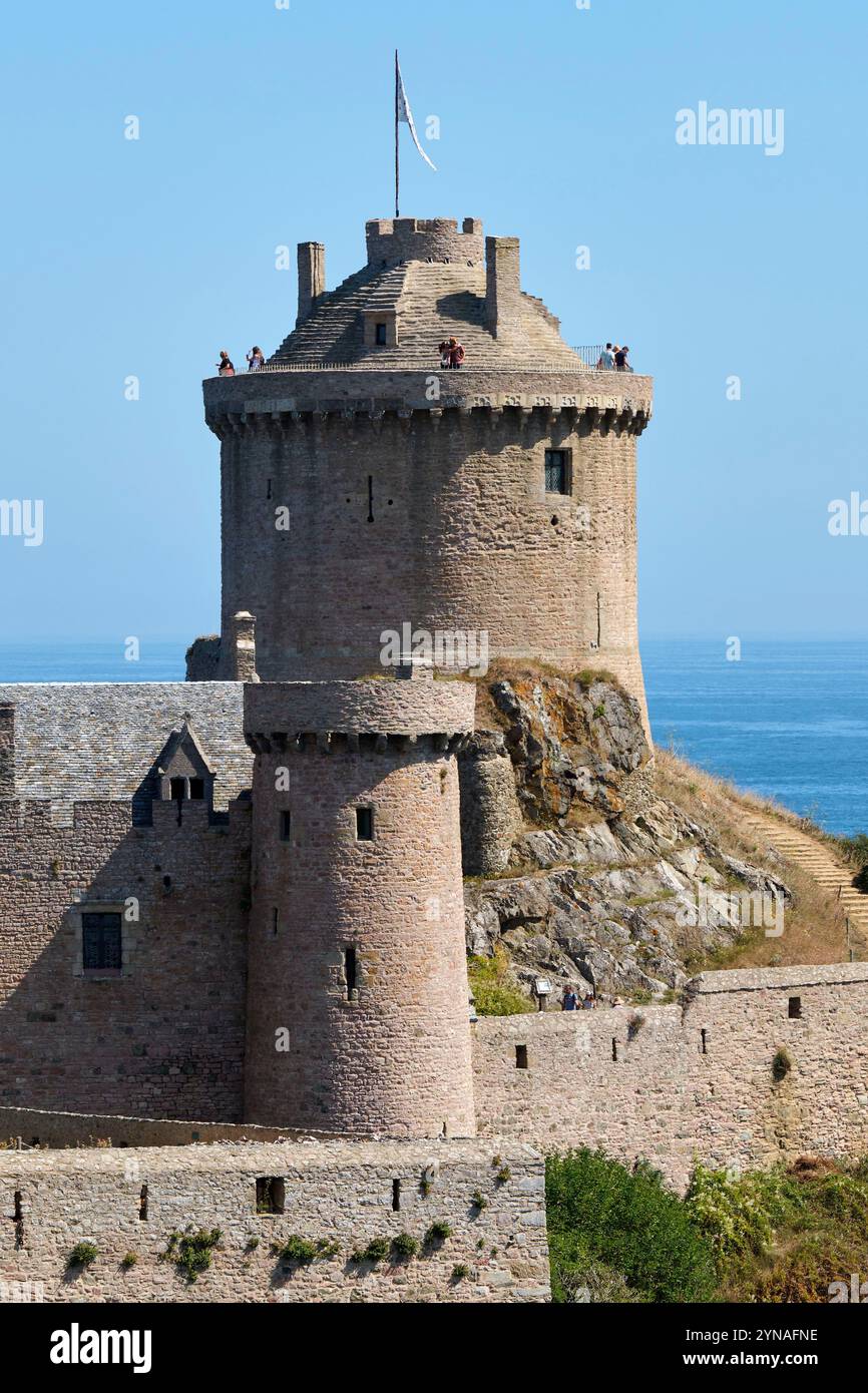 France, côtes d'Armor, Plevenon, Grand site de France Cap d'Erquy - Cap Fréhel, Fort de la Latte du XVe siècle ou château de Roche Goyon Banque D'Images