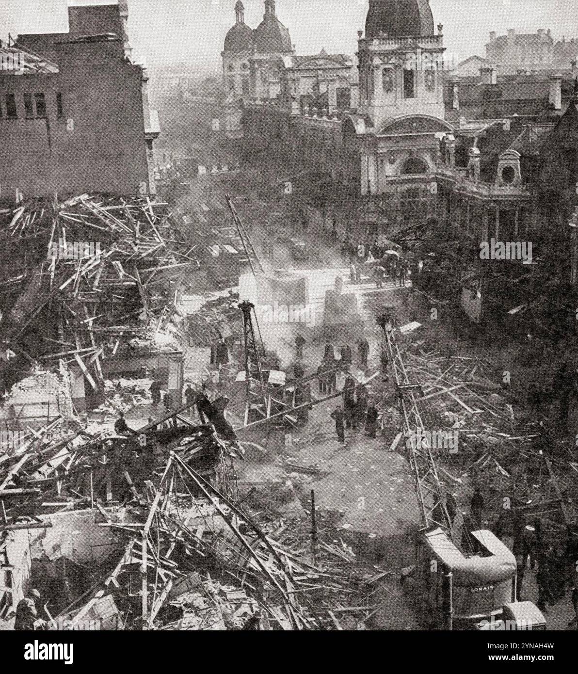 SMITHFIELD MARKET, Londres après qu'une fusée V-2 ait frappé le côté nord de Charterhouse Street en 1945 Banque D'Images