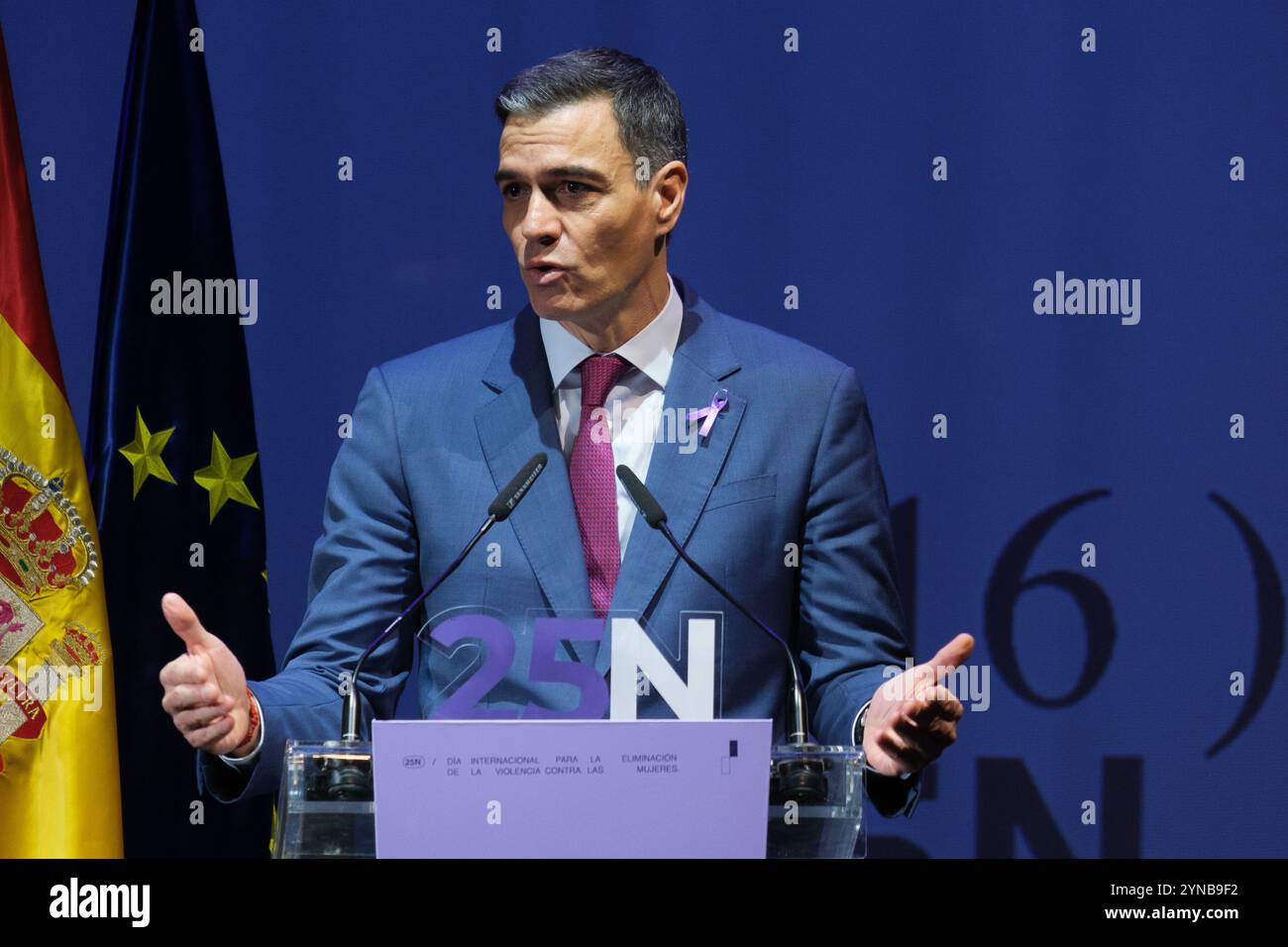 Le Président du Gouvernement, Pedro Sanchez lors d'une cérémonie de la Journée internationale pour l'élimination de la violence à l'égard des femmes, au Teatr Banque D'Images