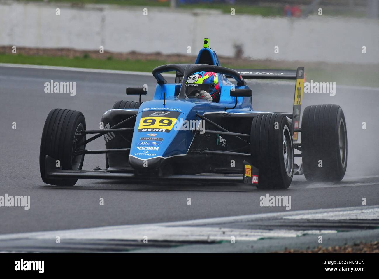 Yuhao Fu, Virtuosi Racing, ROKiT F4 British Championship, certifié par la FIA, trois courses de vingt minutes durant le week-end sur le Silverstone National Banque D'Images