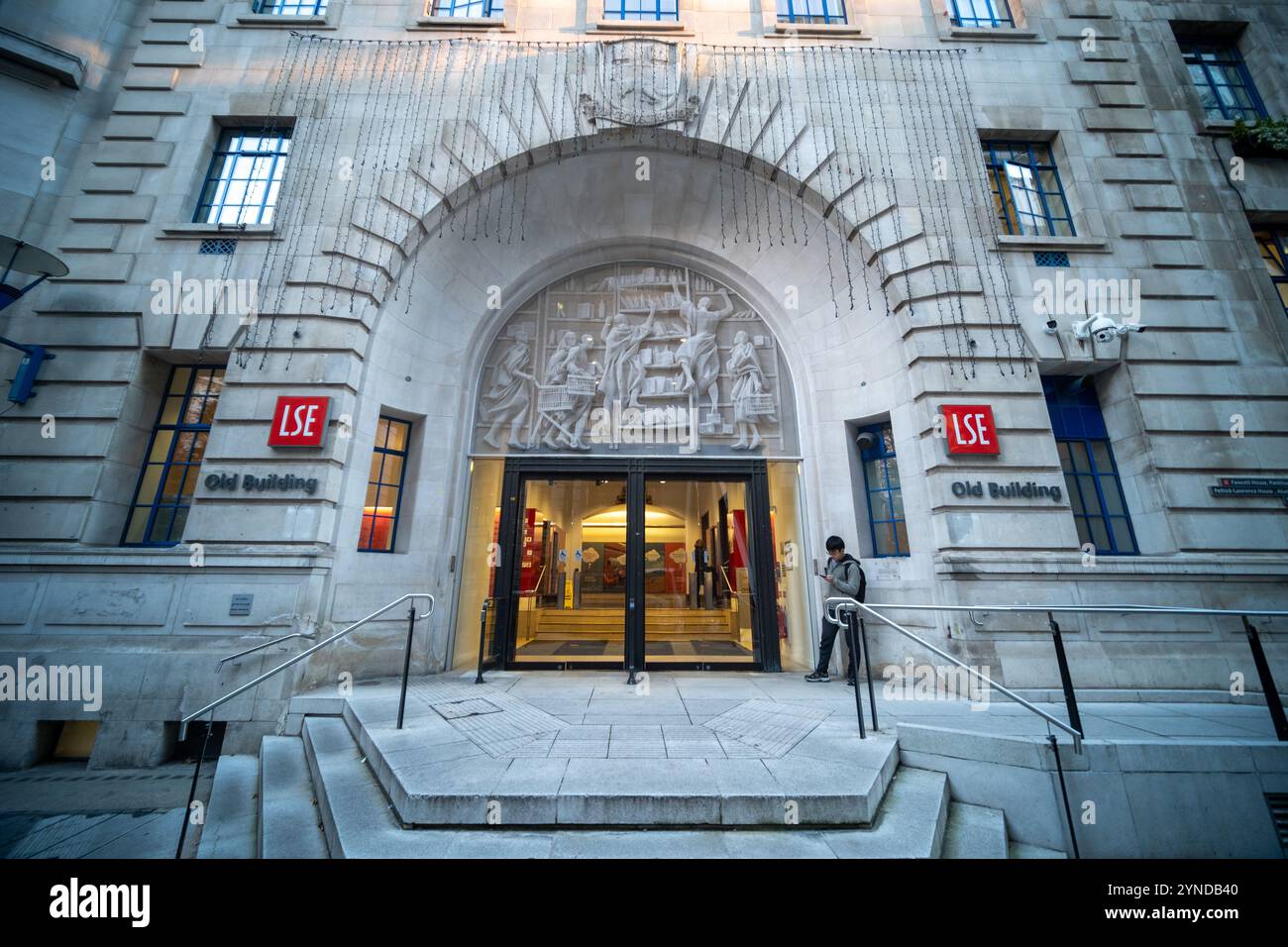 LONDRES - 21 NOVEMBRE 2024 : London School of Economics and Political Science, une prestigieuse université britannique Banque D'Images