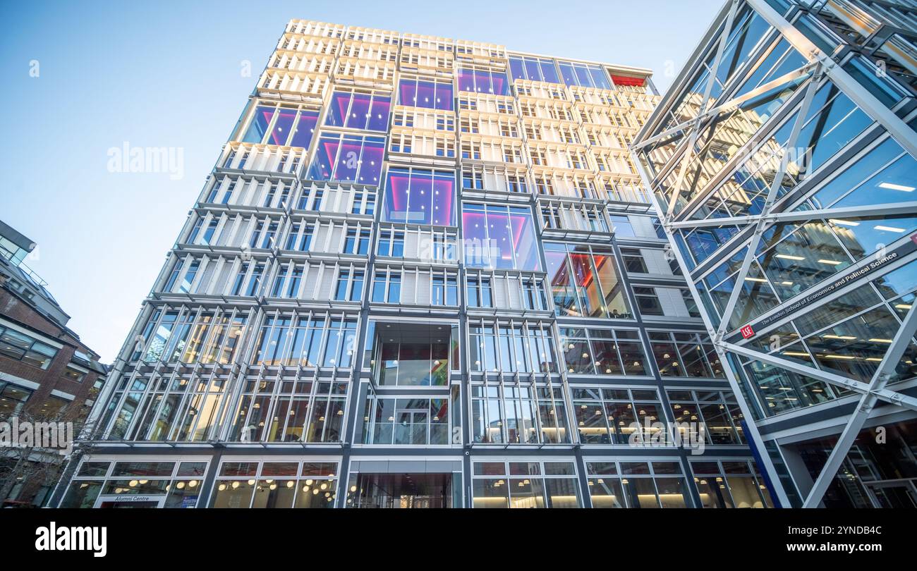 LONDRES - 21 NOVEMBRE 2024 : London School of Economics and Political Science, une prestigieuse université britannique Banque D'Images