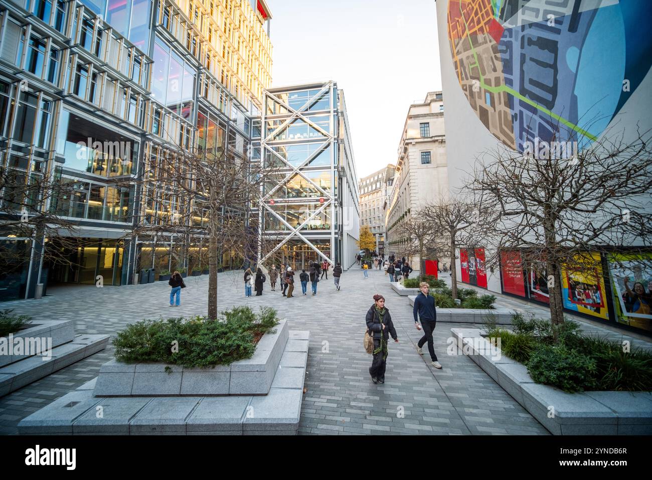 LONDRES - 21 NOVEMBRE 2024 : London School of Economics and Political Science, une prestigieuse université britannique Banque D'Images