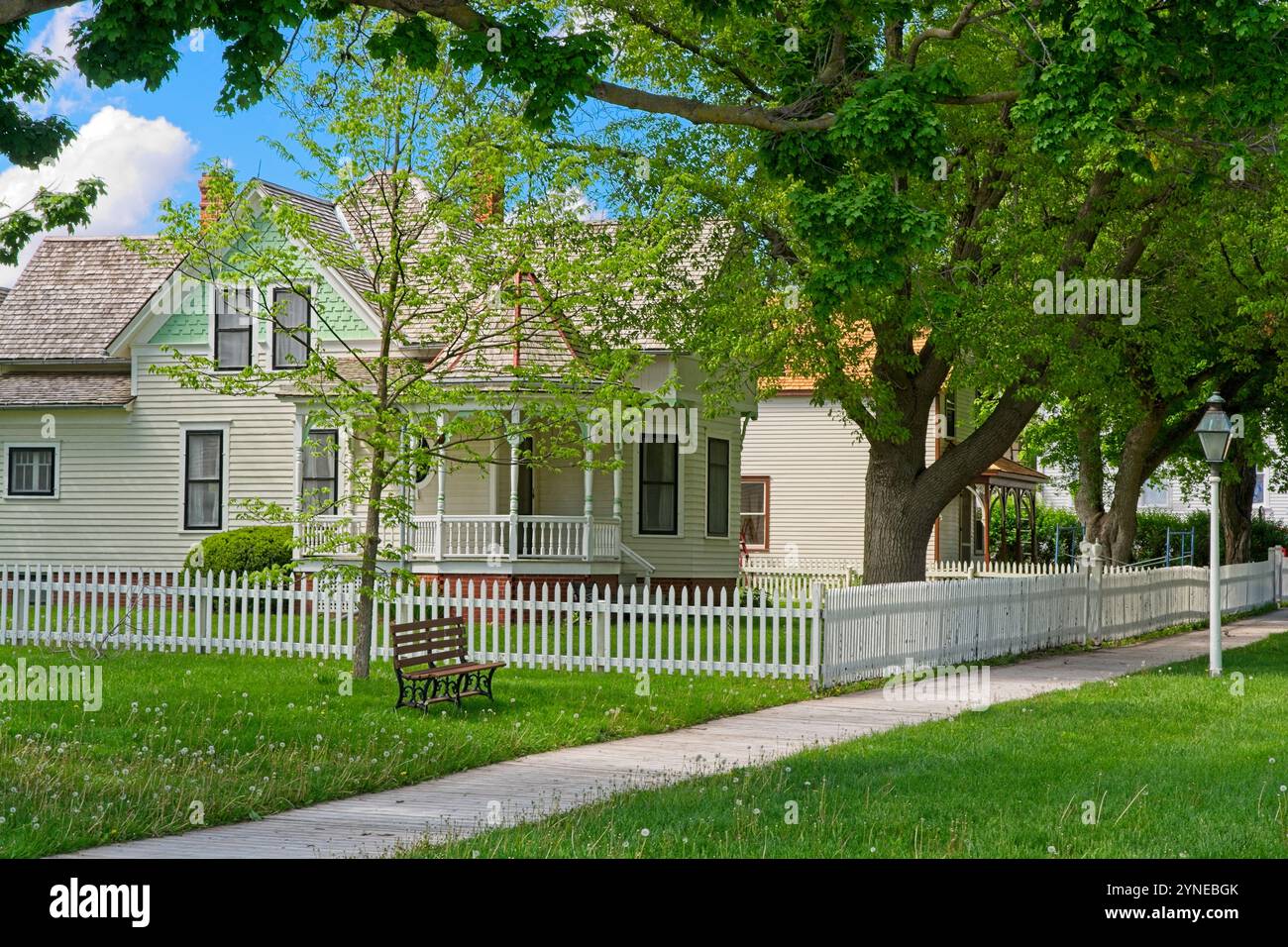 1903 Maison Charles E Smith de style Queen Anne, ancien combattant de la guerre de Sécession, sur le terrain du lieu historique national Herbert Hoover — West Branch Iowa, mai 2024 Banque D'Images