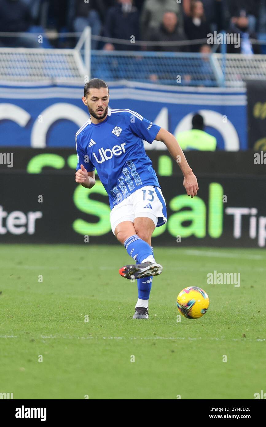 Como, Italie. 24 novembre 2024. Alberto Dossena de Como 1907 en action lors du match de football Serie A Enilive 2024/2025 entre Como et Fiorentina au stade Giuseppe Sinigaglia de Côme, dans le nord de l'Italie - dimanche 24 novembre 2024. Sport - Football. (Photo de Antonio Saia/LaPresse) crédit : LaPresse/Alamy Live News Banque D'Images