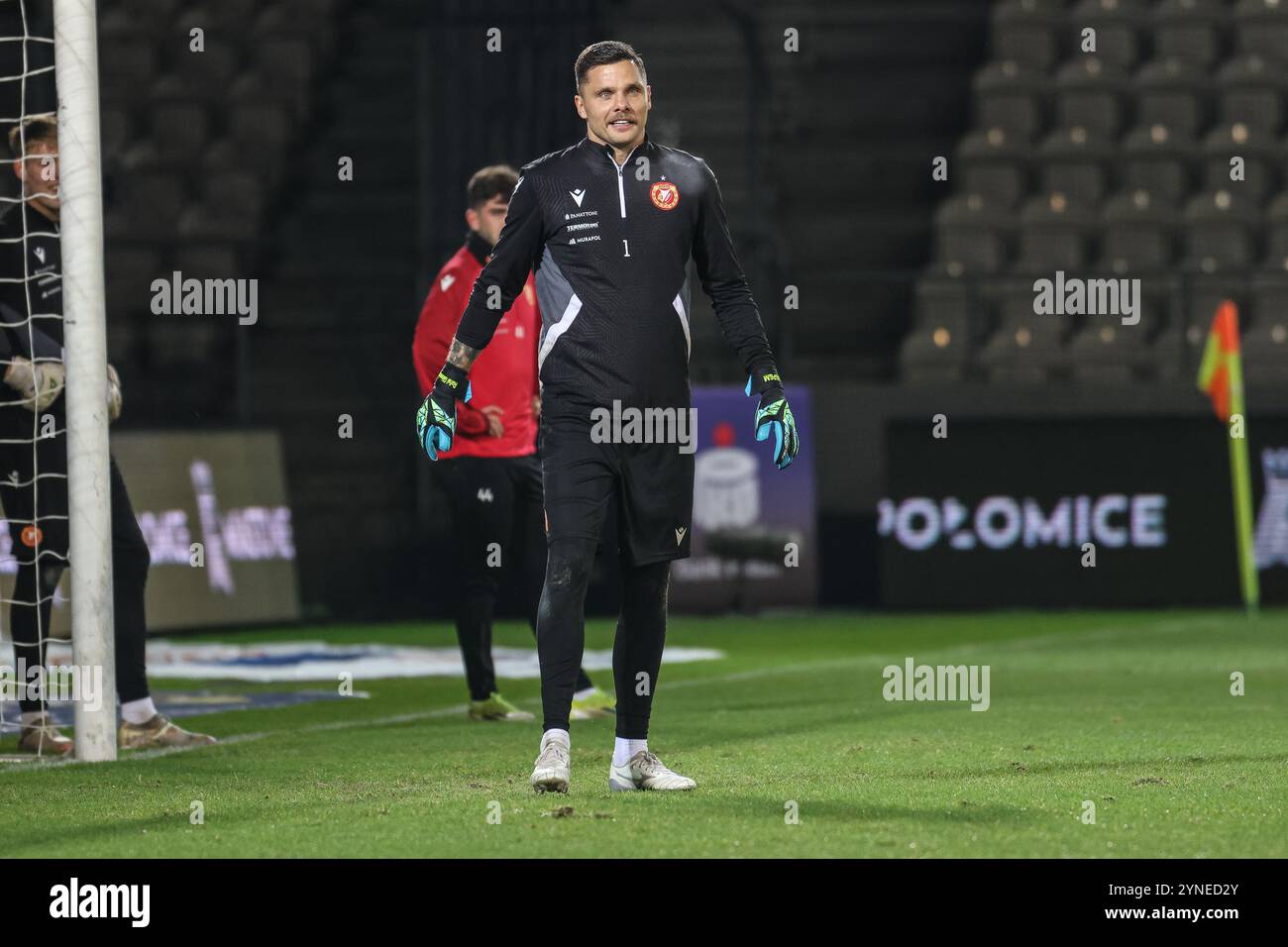 Cracovie, Pologne. 25 novembre 2024. Football 2024 2025 PKO BP Ekstraklasa Puszcza Niepolomice vs Widzew Lodz op : RAFAL GIKIEWICZ crédit : Konrad Swierad/Alamy Live News Banque D'Images