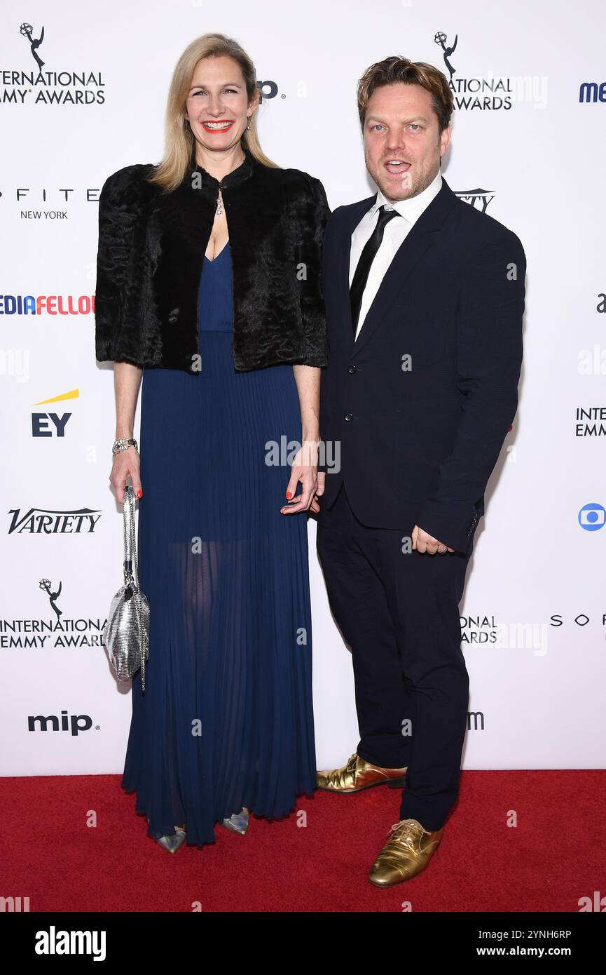 New York, États-Unis. 25 novembre 2024. Lucy Montgomery et Rhys Thomas assistent à la 52e cérémonie des International Emmy Awards au New York Hilton, New York, NY, le 25 novembre 2024. (Photo par Anthony Behar/Sipa USA) crédit : Sipa USA/Alamy Live News Banque D'Images
