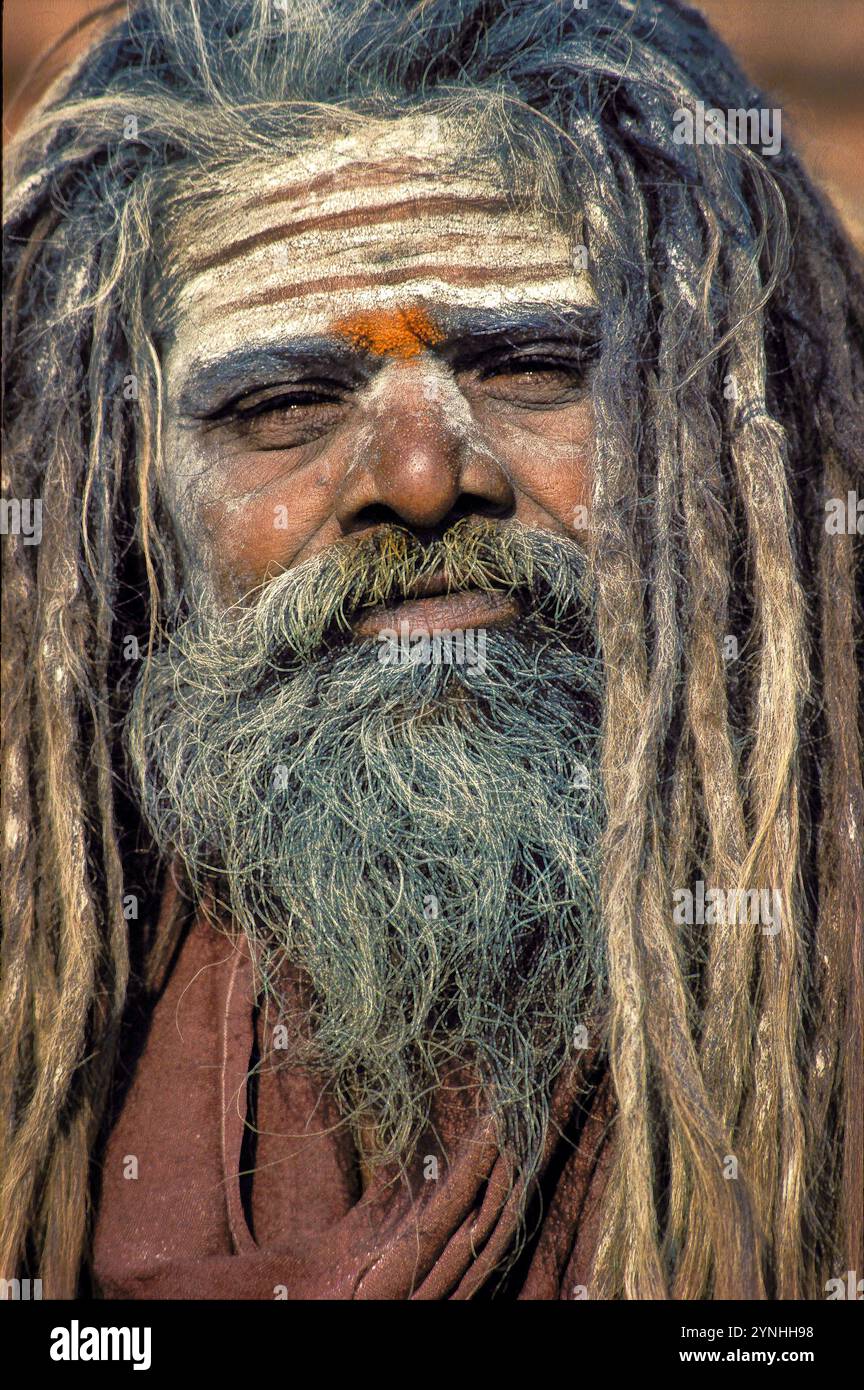 Inde, Benares, Varanasi, Portrait d'un Sadhu, Saint homme, Banque D'Images