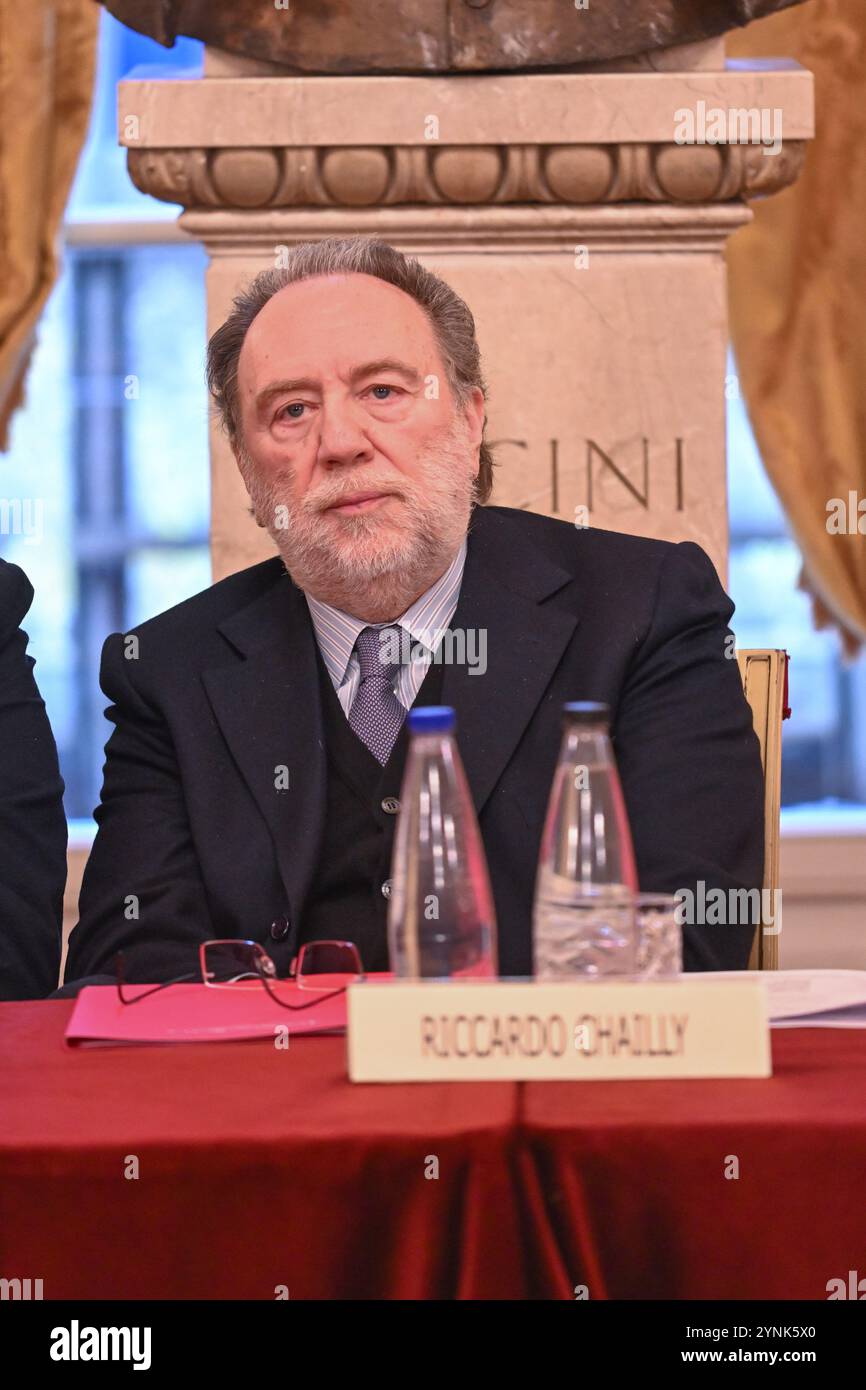 Milan, Conférence de presse de la soirée d'ouverture Teatro alla Scala - la force du destin - sur la photo : Riccardo Chailly Banque D'Images