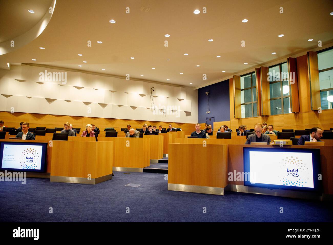 Bruxelles, Belgique. 26 novembre 2024. Illustration image une session de la commission parlementaire pour la mobilité et les entreprises publiques, au parlement fédéral, à Bruxelles, mardi 26 novembre 2024. BELGA PHOTO HATIM KAGHAT crédit : Belga News Agency/Alamy Live News Banque D'Images