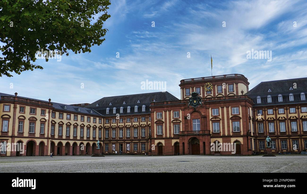 Palais baroque de Mannheim Banque D'Images