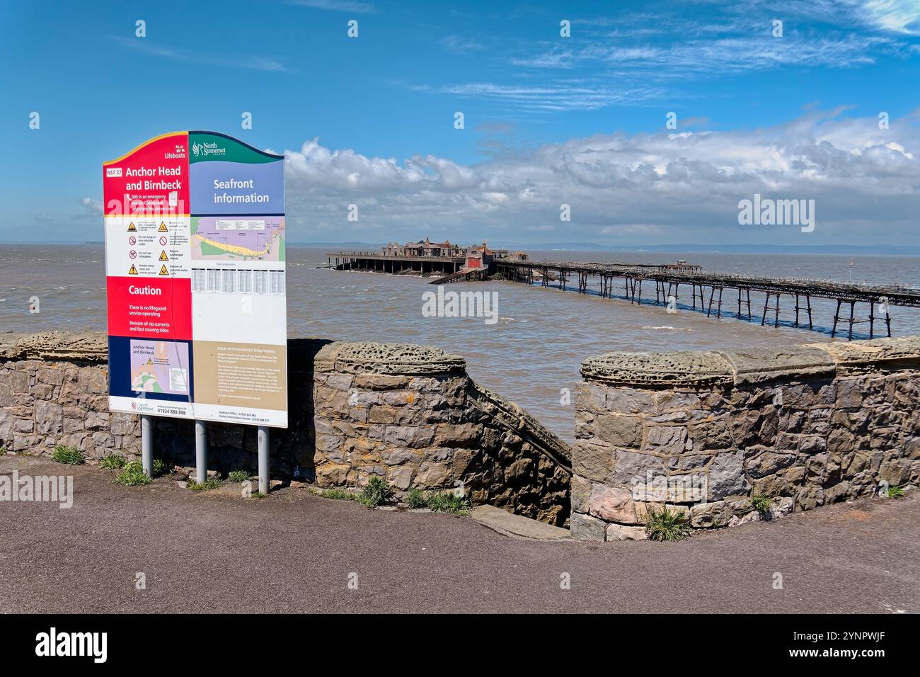 Weston-Super-Mare, Somerset, Angleterre, Royaume-Uni - mai 29 2024 : Birnbeck Pier également connu sous le nom de Old Pier, à Weston-Super-Mare, North Somerset, Angleterre, Royaume-Uni Banque D'Images