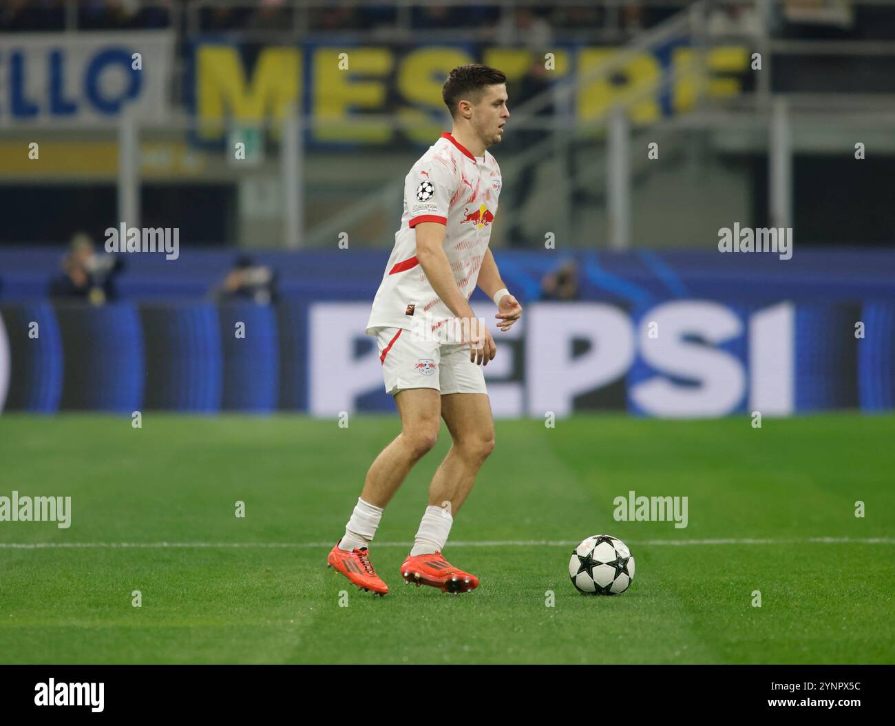 Milan, Italie. 26 novembre 2024. Lors de la ligue des champions de l'UEFA 2024/25, match de football entre le FC Inter et le RB Leipzig le 26 novembre 2024 au stade San Siro '' Giuseppe Meazza'' à Milan, Italie, crédit : Nderim Kaceli/Alamy Live News Banque D'Images