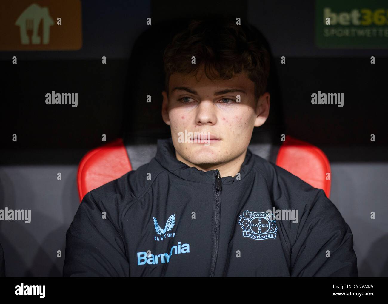 Leverkusen, Allemagne. 26 novembre 2024. . Ben Hawighorst (LEV) Bayer Leverkusen - FC Salzburg 26.11.2024 Copyright (nur für journalistische Zwecke) by Banque D'Images Leverkusen, Allemagne. 26 novembre 2024. . Ben Hawighorst (LEV) Bayer Leverkusen - FC Salzburg 26.11.2024 Copyright (nur für journalistische Zwecke) by Banque D'Images