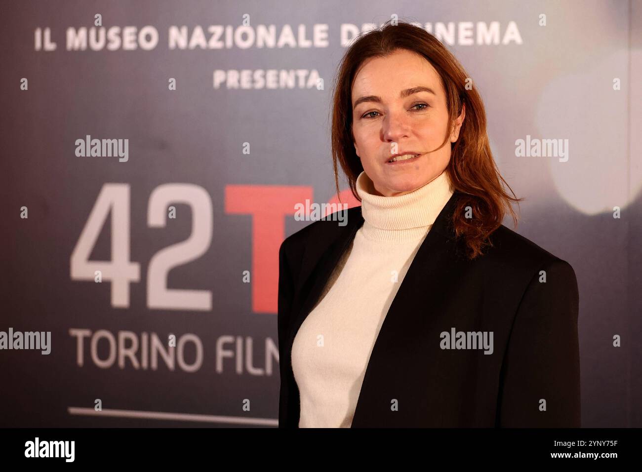 Stefania Rocca, actrice du Festival du film de Turin, assiste au 42e Festival du film de Turin 2024 Opening Red Carpet le 22 novembre 2024 à Turin, en Italie. Turin Teatro Regio Italie Copyright : xMarcoxCanonierox Banque D'Images