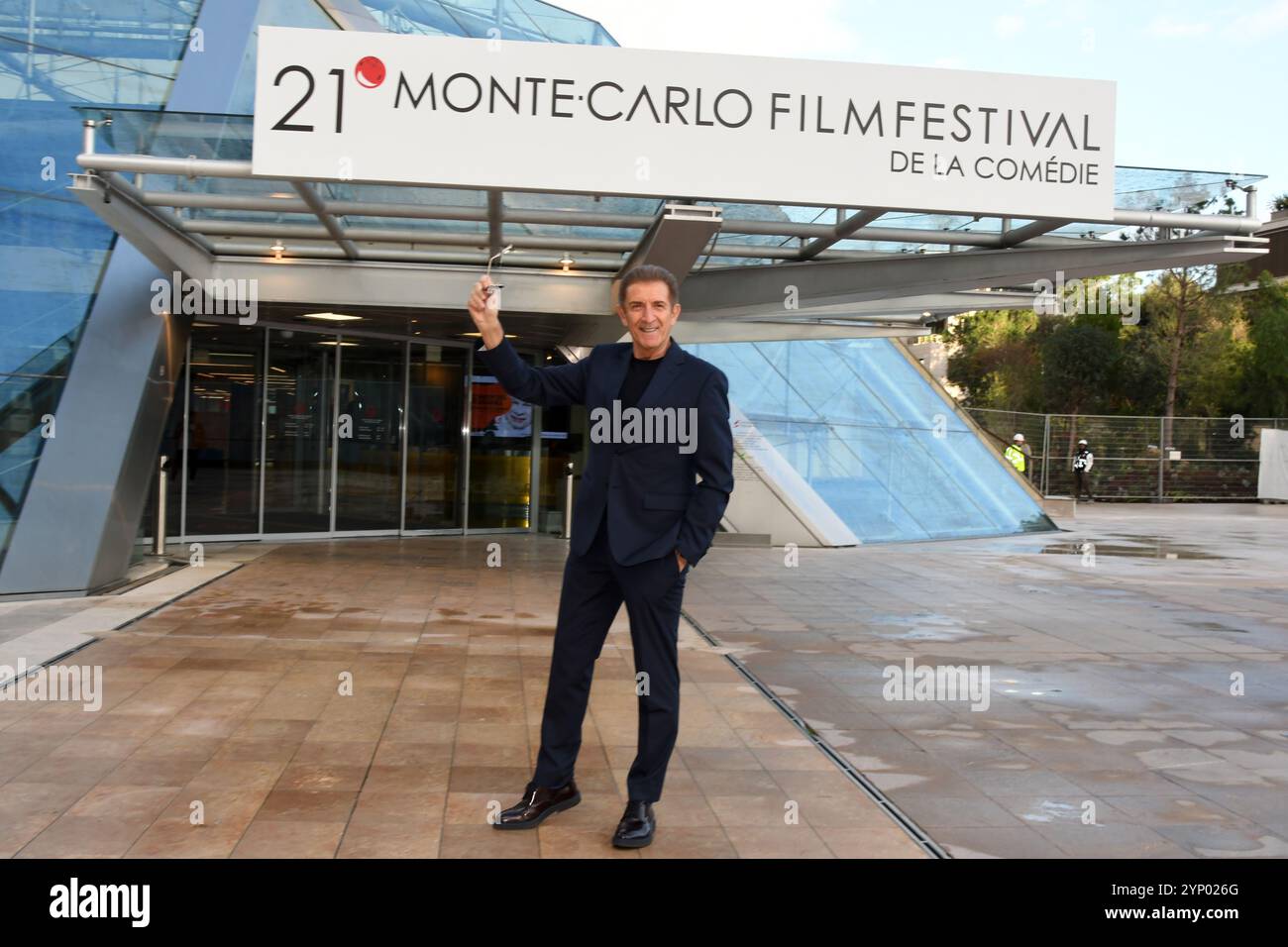 Monaco, Monaco. 27 novembre 2024. Ezio Greggio participe à la photocall du 21ème Festival de la Comédie de Monte-Carlo au Grimaldi Forum à Monaco. Crédit : SOPA images Limited/Alamy Live News Banque D'Images