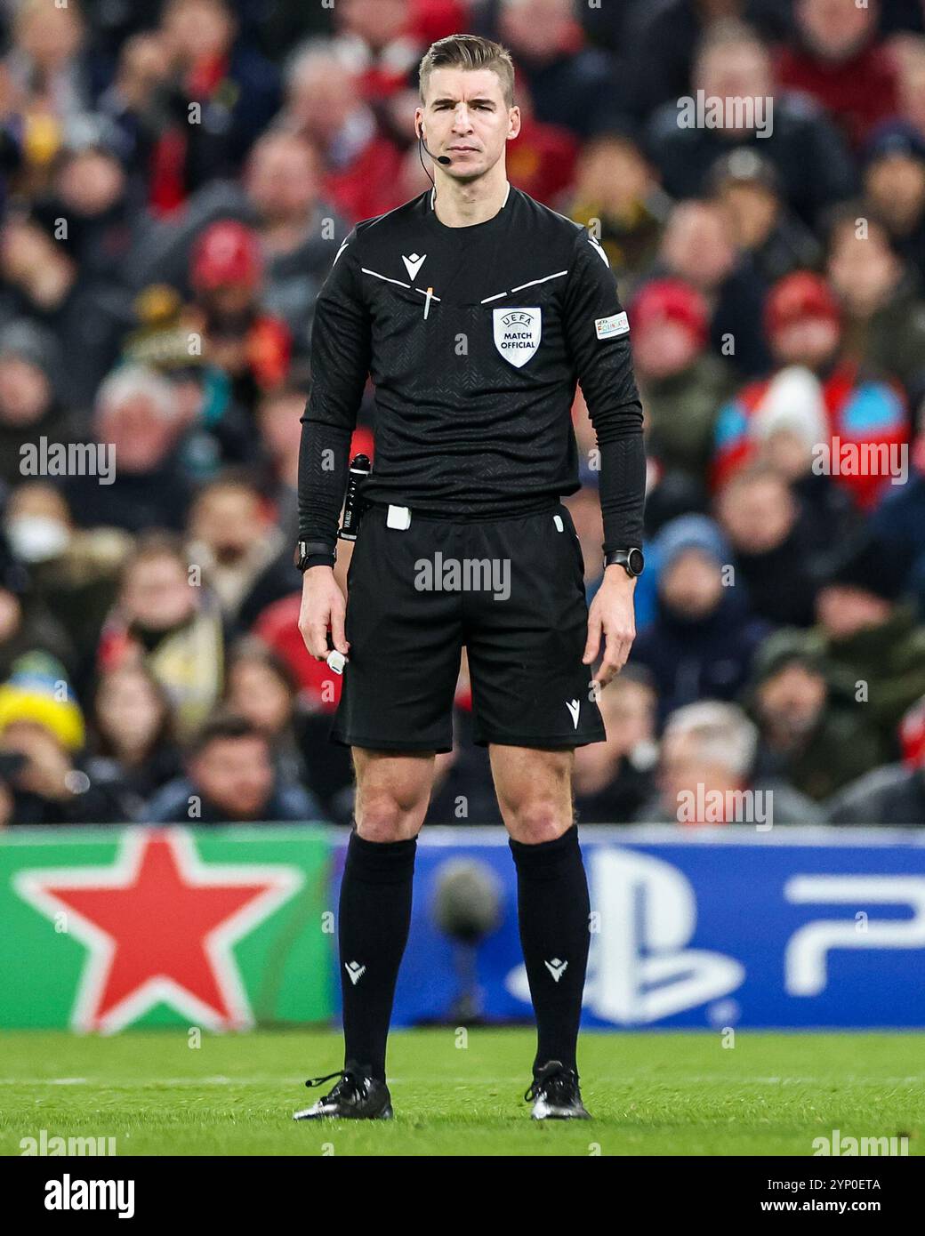 Liverpool, Royaume-Uni. 27 novembre 2024. L'arbitre Francois Letexier regarde l'UEFA Champions League, League phase MD5 Liverpool v Real Madrid à Anfield, Liverpool, Royaume-Uni, le 27 novembre 2024 (photo Mark Cosgrove/News images) à Liverpool, Royaume-Uni, le 27/11/2024. (Photo de Mark Cosgrove/News images/SIPA USA) crédit : SIPA USA/Alamy Live News Banque D'Images