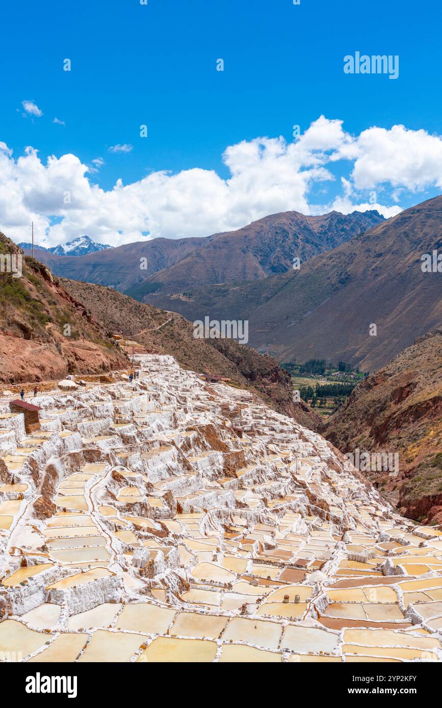 Marais salants de Maras, Salinas de Maras, région de Cuzco, Pérou, Amérique du Sud Banque D'Images