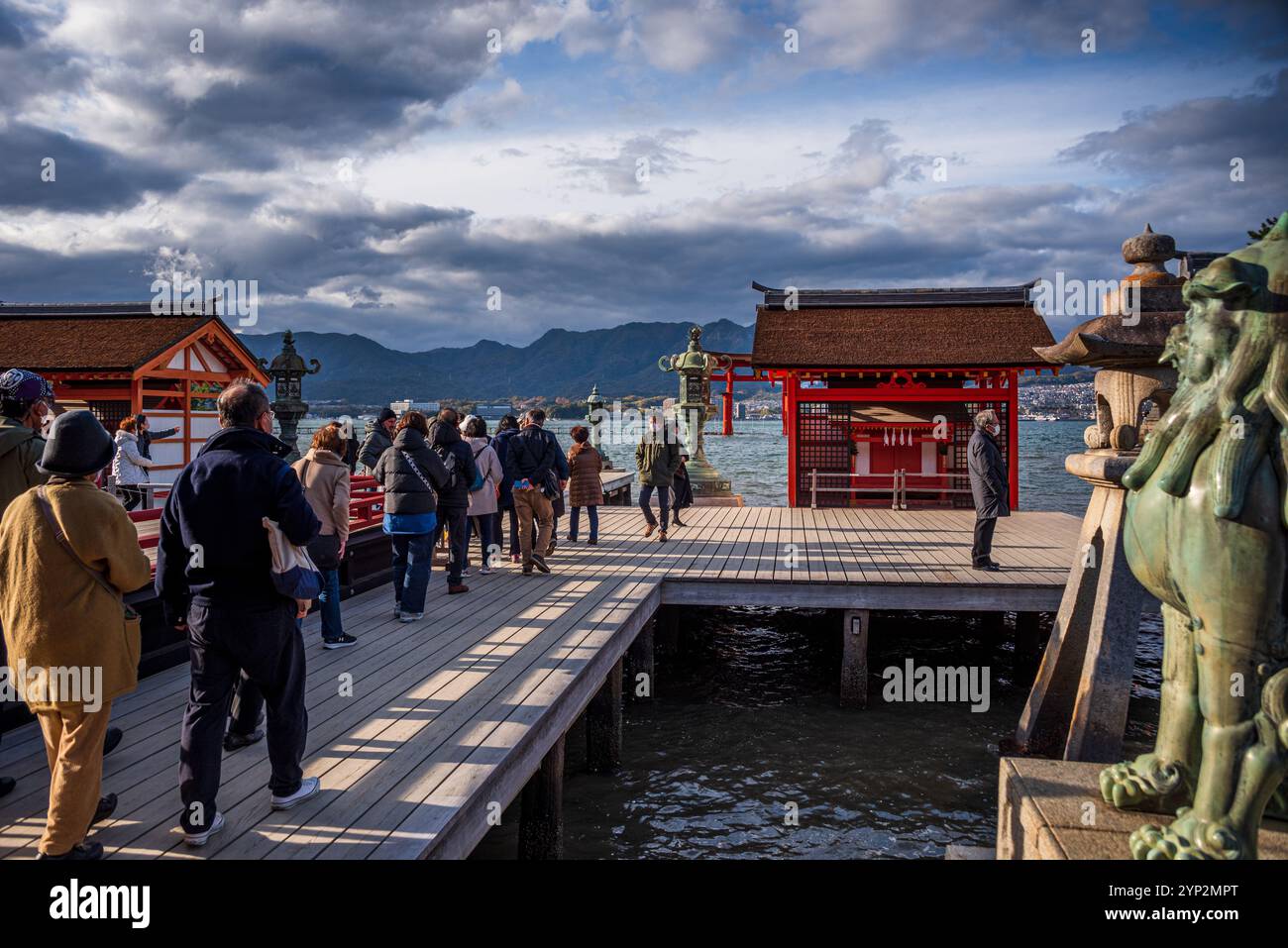 Sanctuaire Itsukushima, temple shinto avec torii Otori flottant, sur l'île de Miyajima près de Hiroshima, Honshu, Japon, Asie Banque D'Images