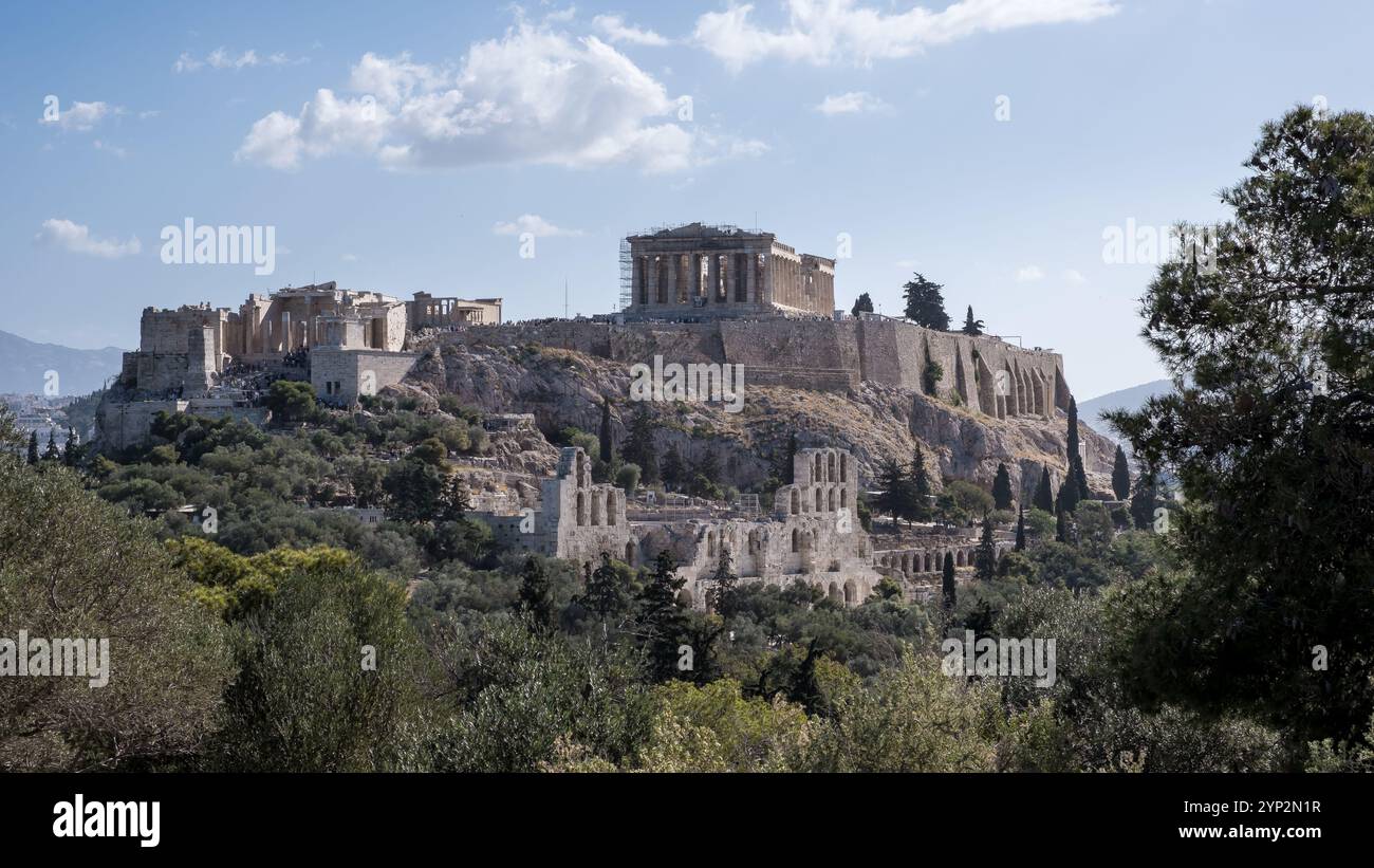 Vue de l'Acropole d'Athènes, site du patrimoine mondial de l'UNESCO, depuis la colline de Mouseion, située au sud-ouest, Athènes, Grèce, Europe Banque D'Images