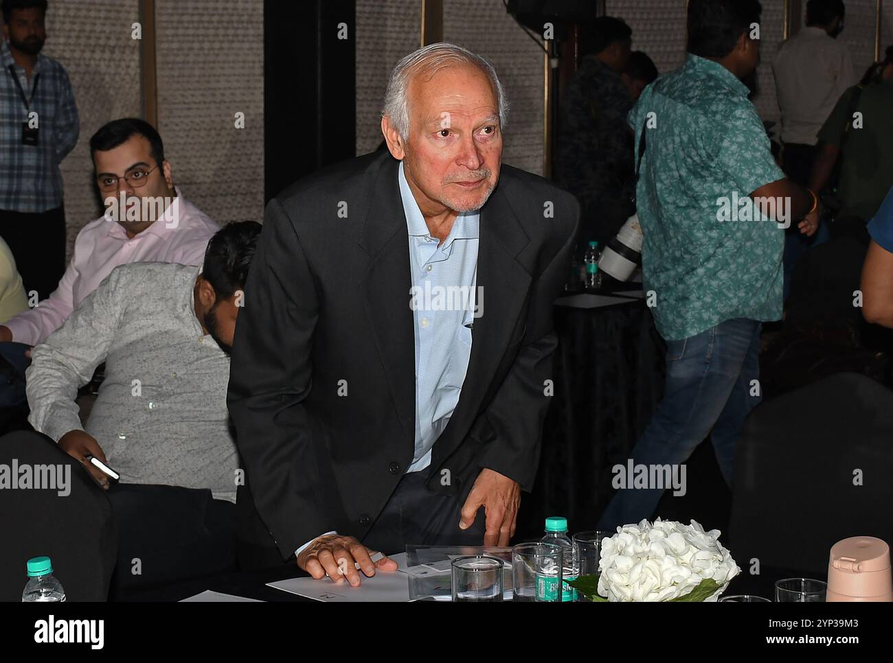 Mumbai, Inde. 28 novembre 2024. Jamshyd Godrej, président et directeur général de Godrej Enterprises Group (GEG), est vu lors du lancement du logo de la marque de Godrej actualisé lors d'un événement à Mumbai. (Photo par Ashish Vaishnav/SOPA images/SIPA USA) crédit : SIPA USA/Alamy Live News Banque D'Images