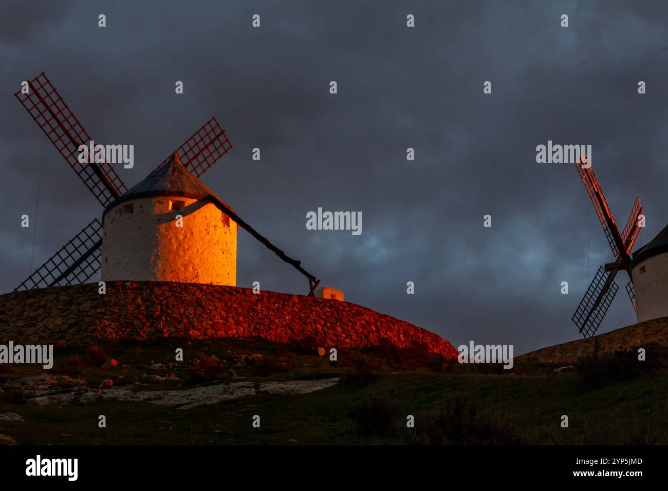 Consuegra, Château, Moulins à vent, province de Tolède, route de Don Quichotte, Castille-la Manche, Espagne Banque D'Images