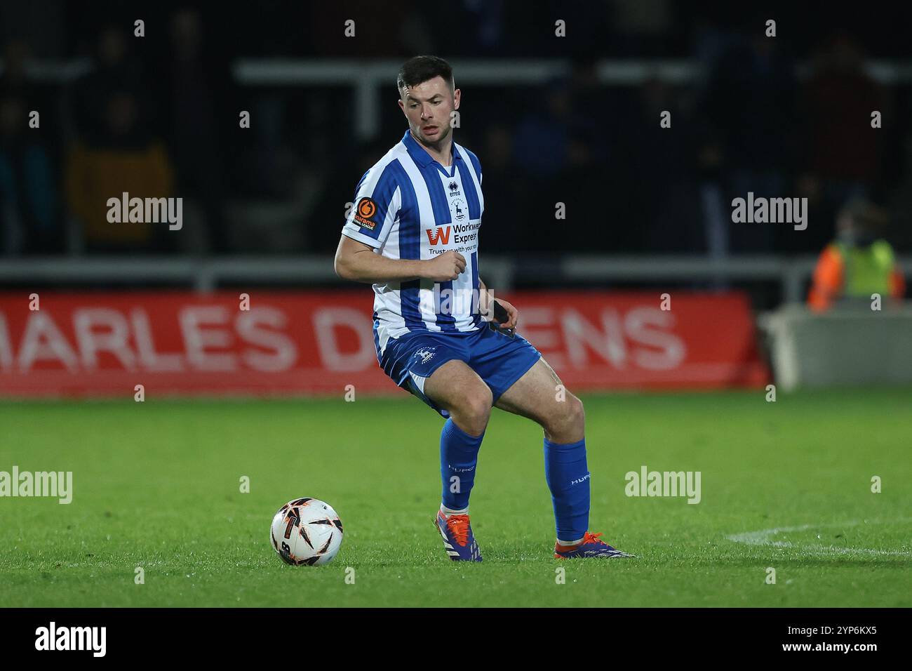 Nathan Sheron de Hartlepool United en action lors du match de Vanarama National League entre Hartlepool United et AFC Fylde au Victoria Park, Hartlepool, mardi 26 novembre 2024. (Photo : Mark Fletcher | mi News) crédit : MI News & Sport /Alamy Live News Banque D'Images