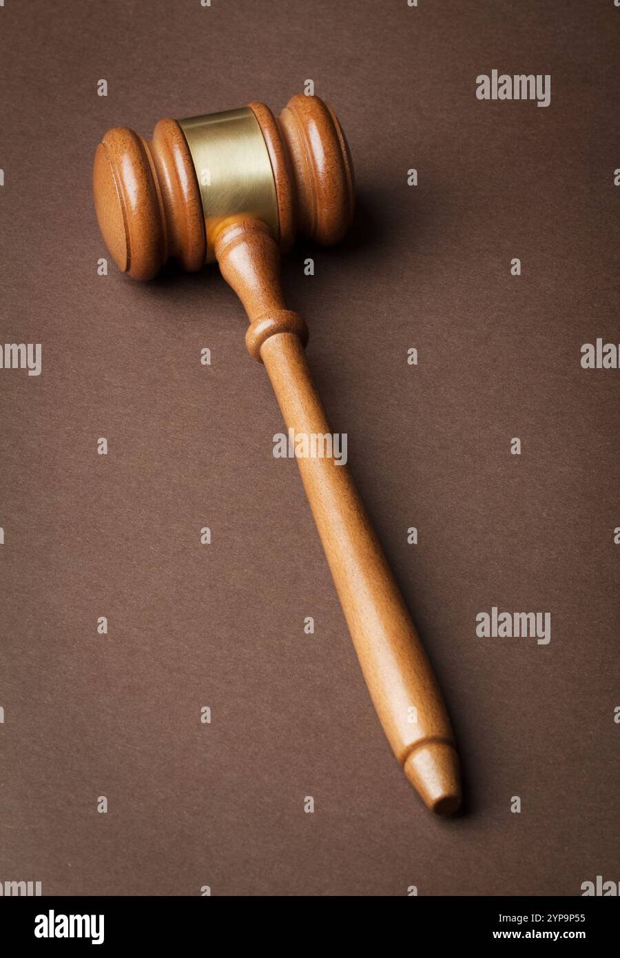 Vue rapprochée du marteau en bois Banque D'Images