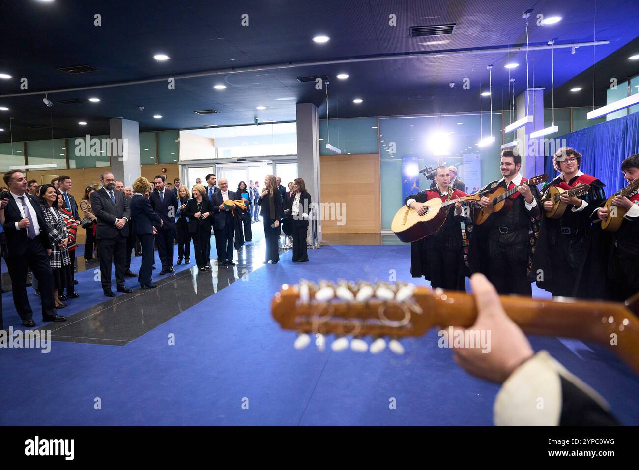 L'ancienne reine Sofia est investie comme Docteur Honoris causa par l'Université CEU San Pablo à l'Université San Pablo CEU le 26 novembre 2024 à Alcordon, Espagne. Banque D'Images