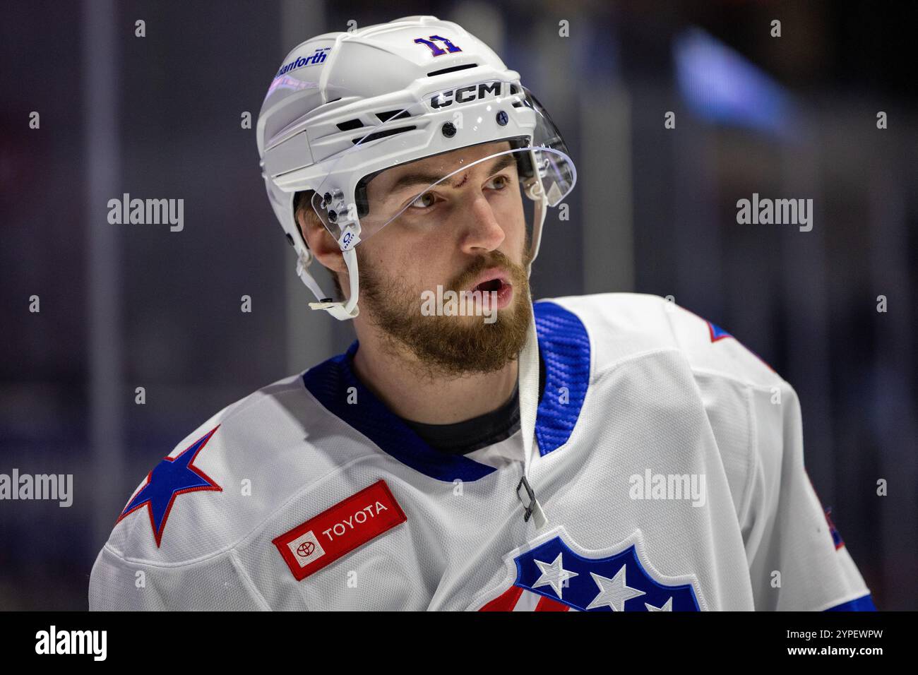 29 novembre 2024 : L'attaquant américain de Rochester Lukas Rousek (11 ...