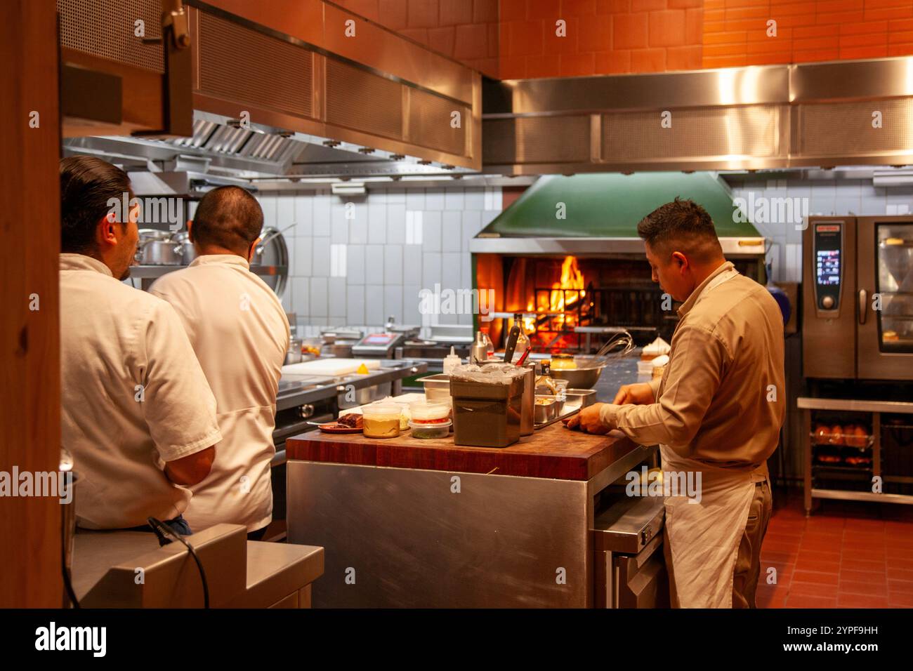 Maximo Restaurant Kitchen à Roma Norte, Mexico, Mexique Banque D'Images Maximo Restaurant Kitchen à Roma Norte, Mexico, Mexique Banque D'Images