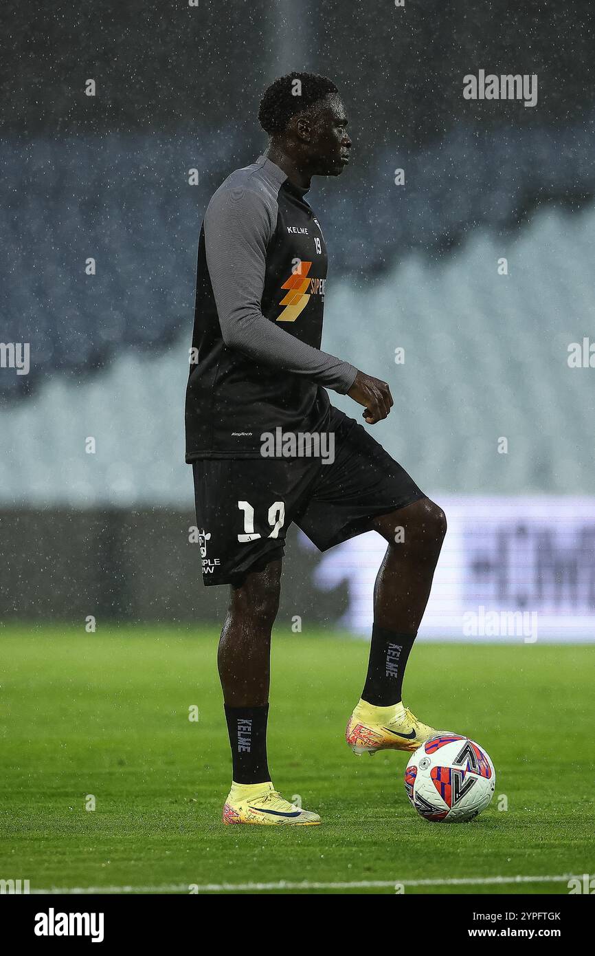 30 novembre 2024 ; Campbelltown Stadium, Sydney, NSW, Australie : a-League Football, MacArthur FC contre Brisbane Roar ; Ariath Deng Piol du MacArthur FC Banque D'Images