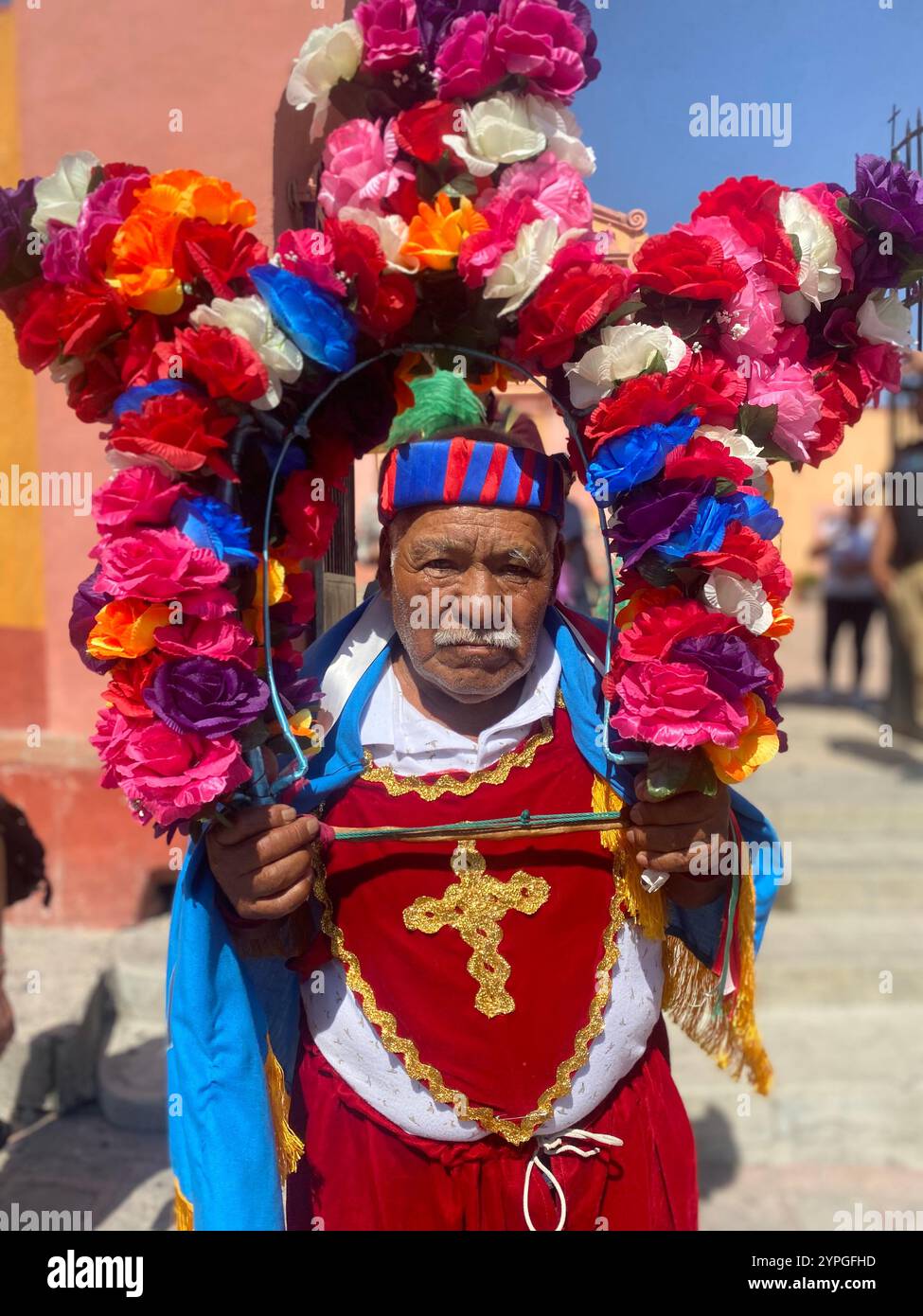 Portrait d'un leader otomi lors d'une cérémonie à Michael Archange à San Miguel de las Tetillas (Villa Progreso), Ezequiel Montes, Querétaro, Mexique Banque D'Images