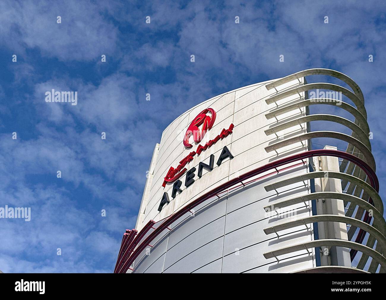 Birmingham, Angleterre, Royaume-Uni - 16 mars 2024 : vue extérieure du Resorts World Arena au NEC National Exhibition Centre - Image de stock capturée avec un smartphone